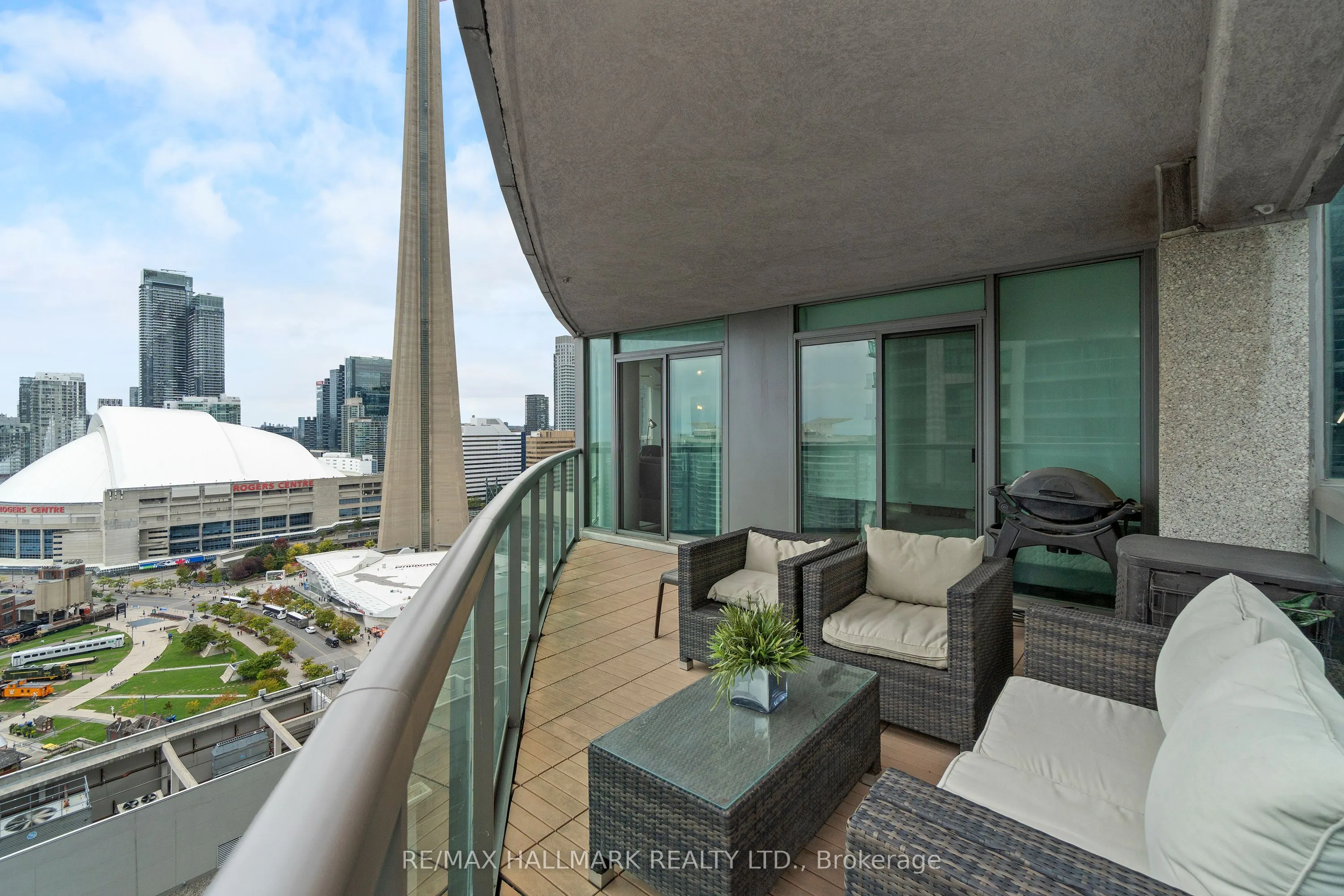 30 Grand Trunk Crescent, #3211
