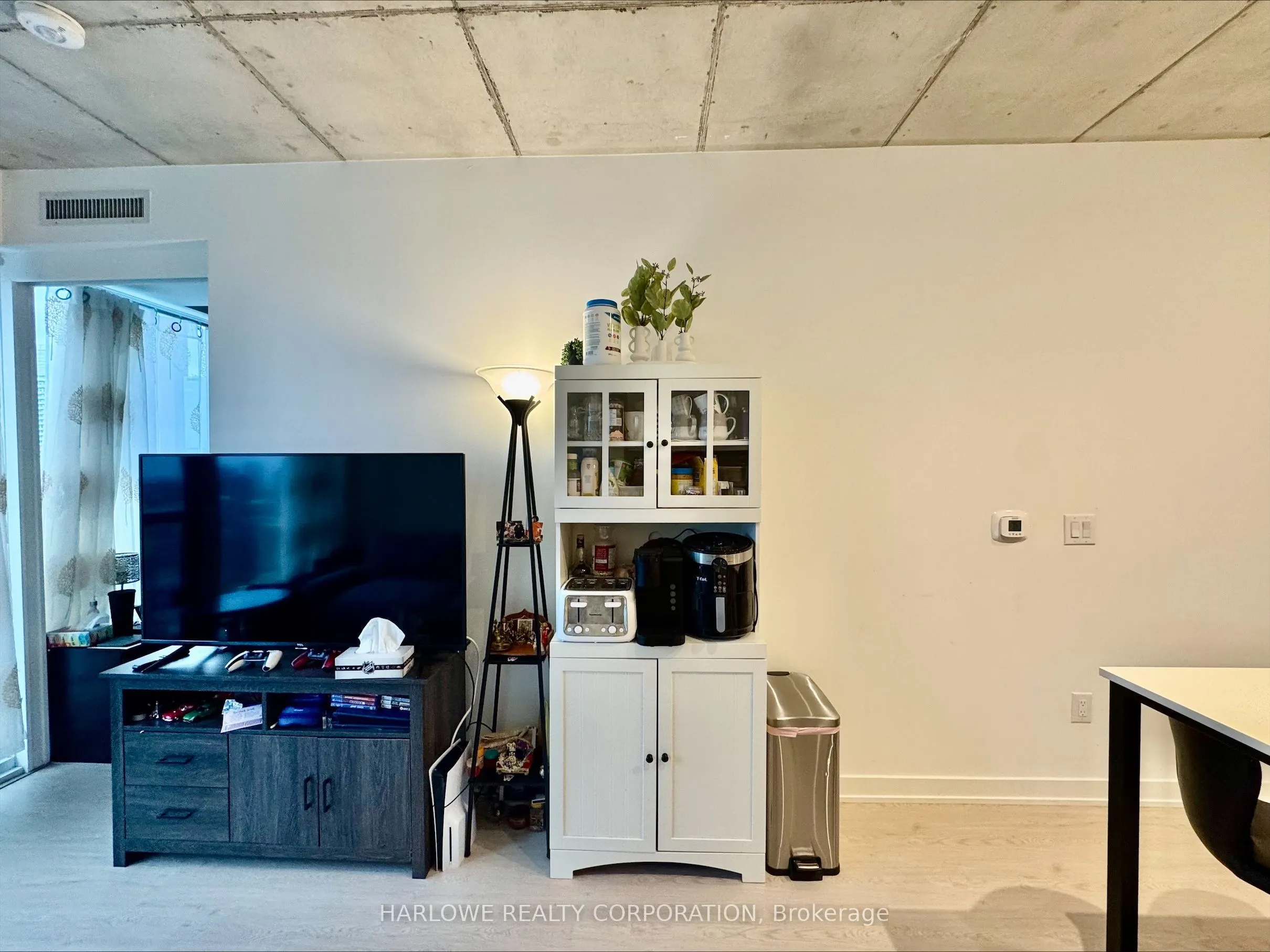 65 Mutual Street, #3003