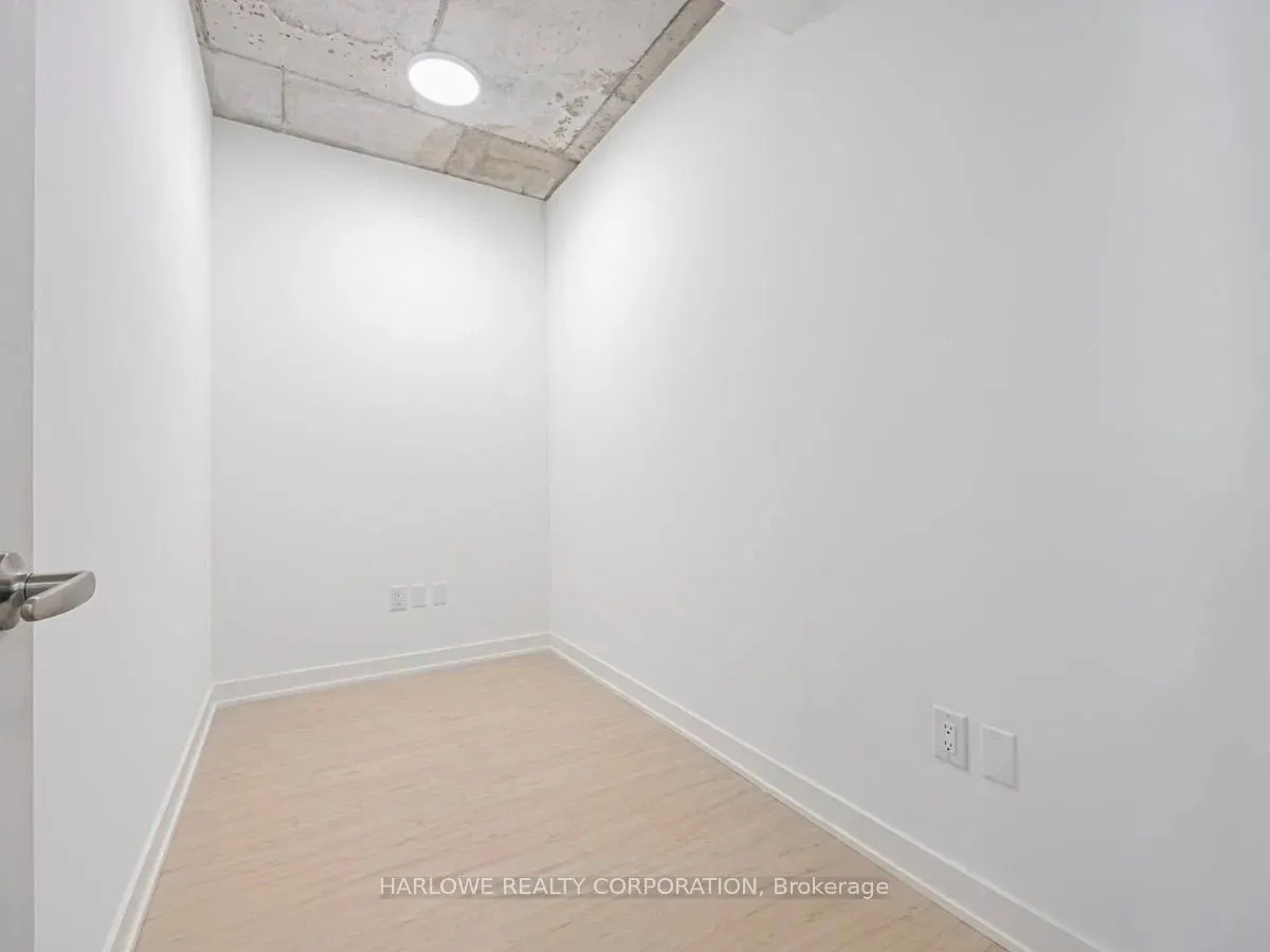 65 Mutual Street, #3003
