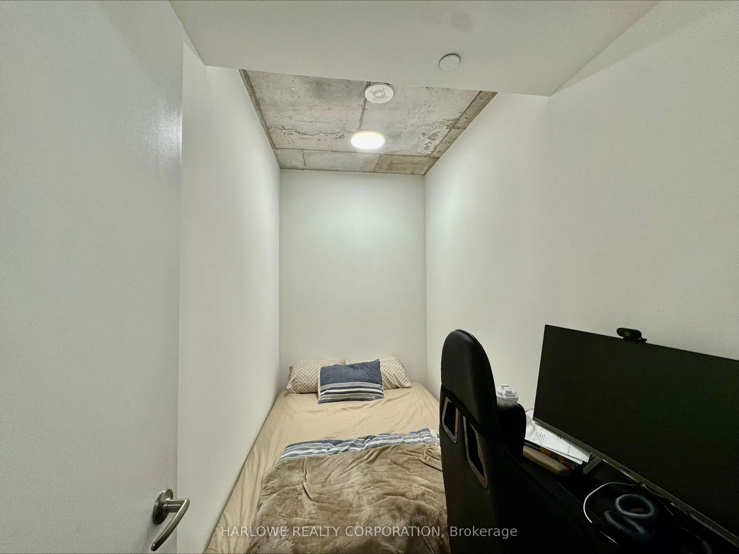 65 Mutual Street, #3003