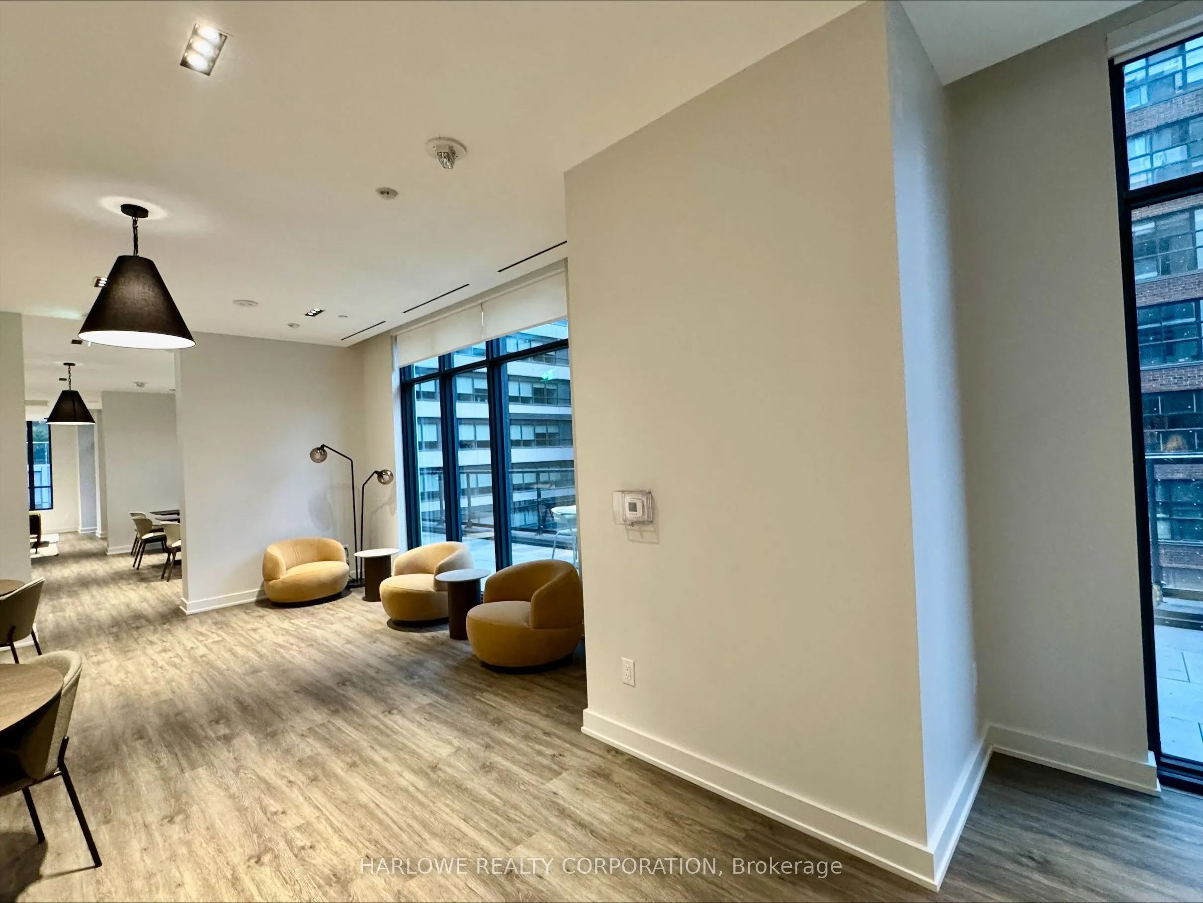 65 Mutual Street, #3003