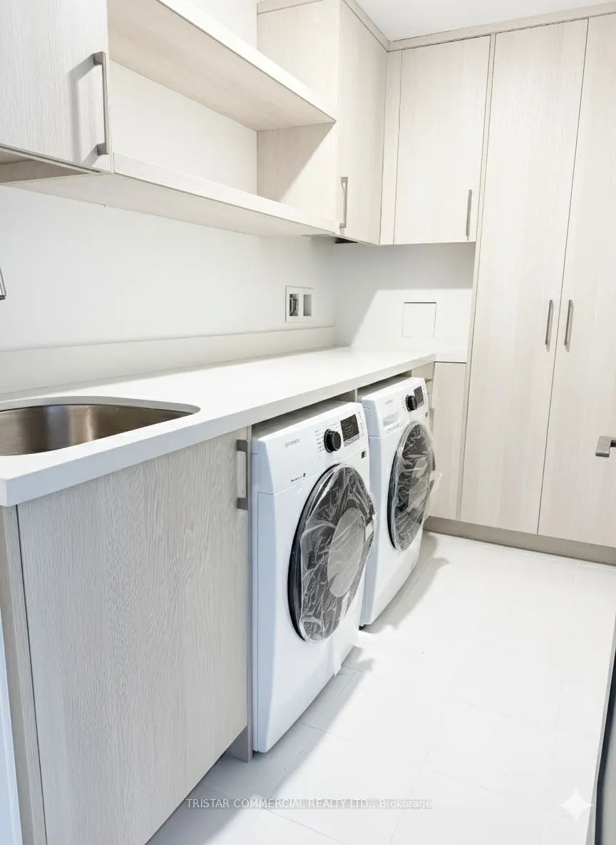 25 Adra Grado Way, #919