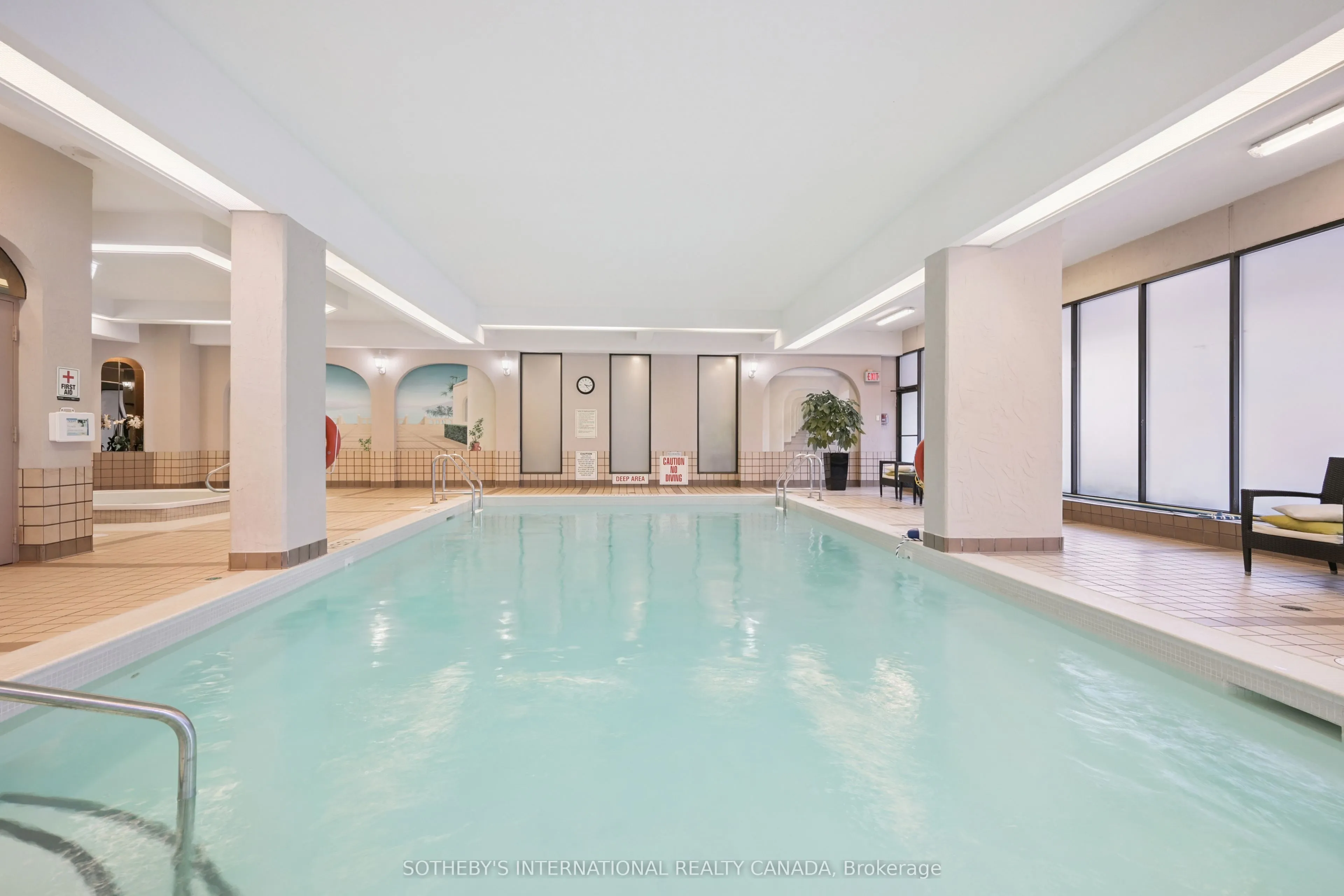 130 Carlton Street, #1104