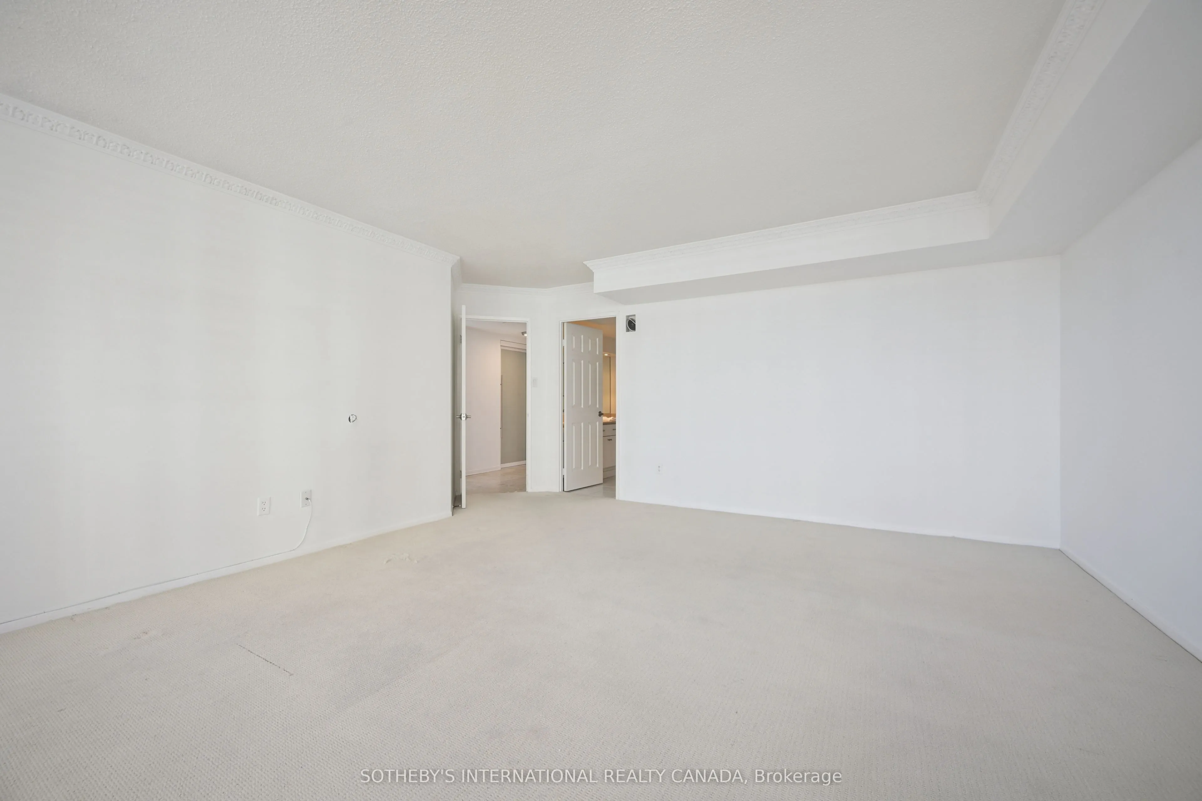 130 Carlton Street, #1104