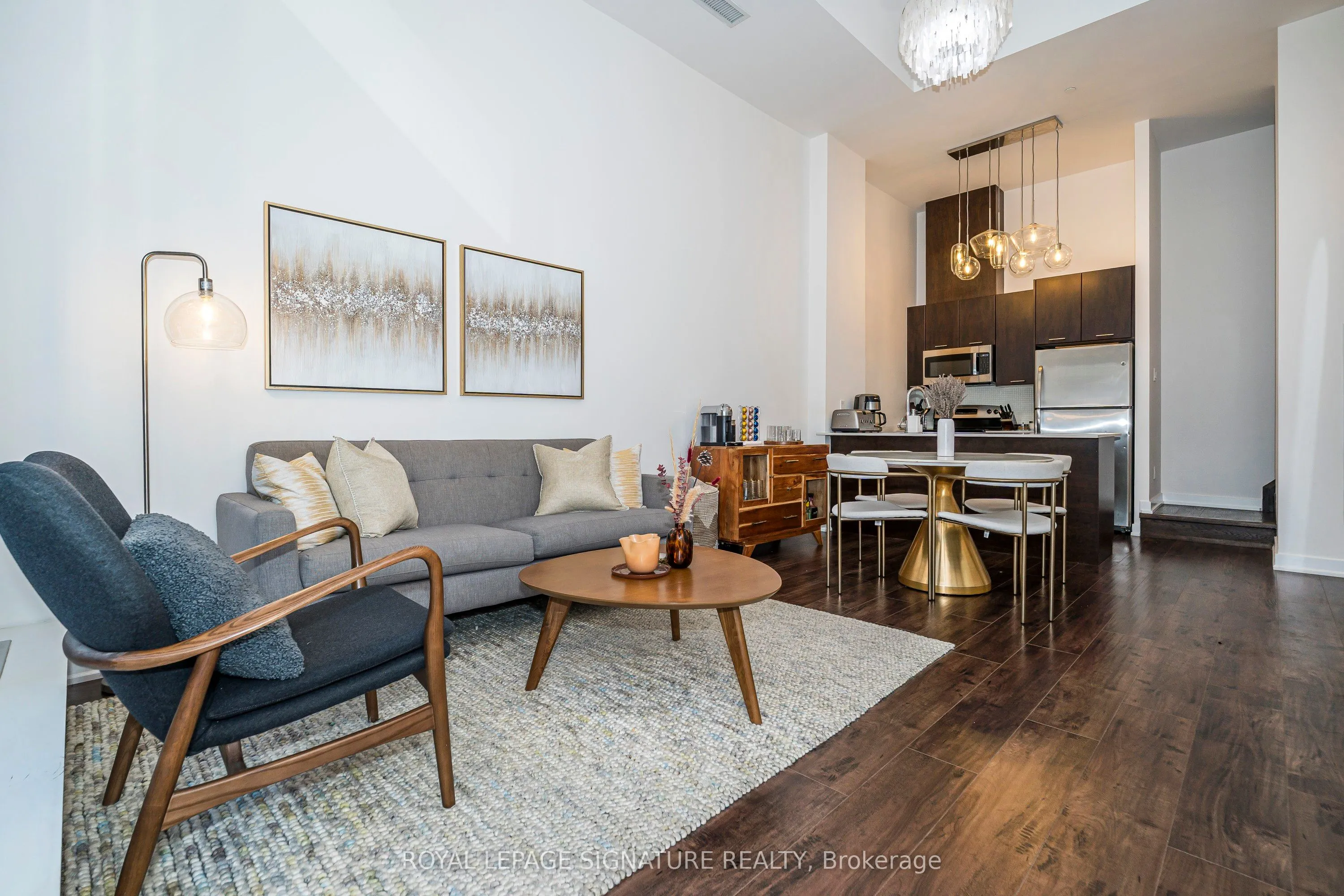 20 Bruyeres Mews, #TH05