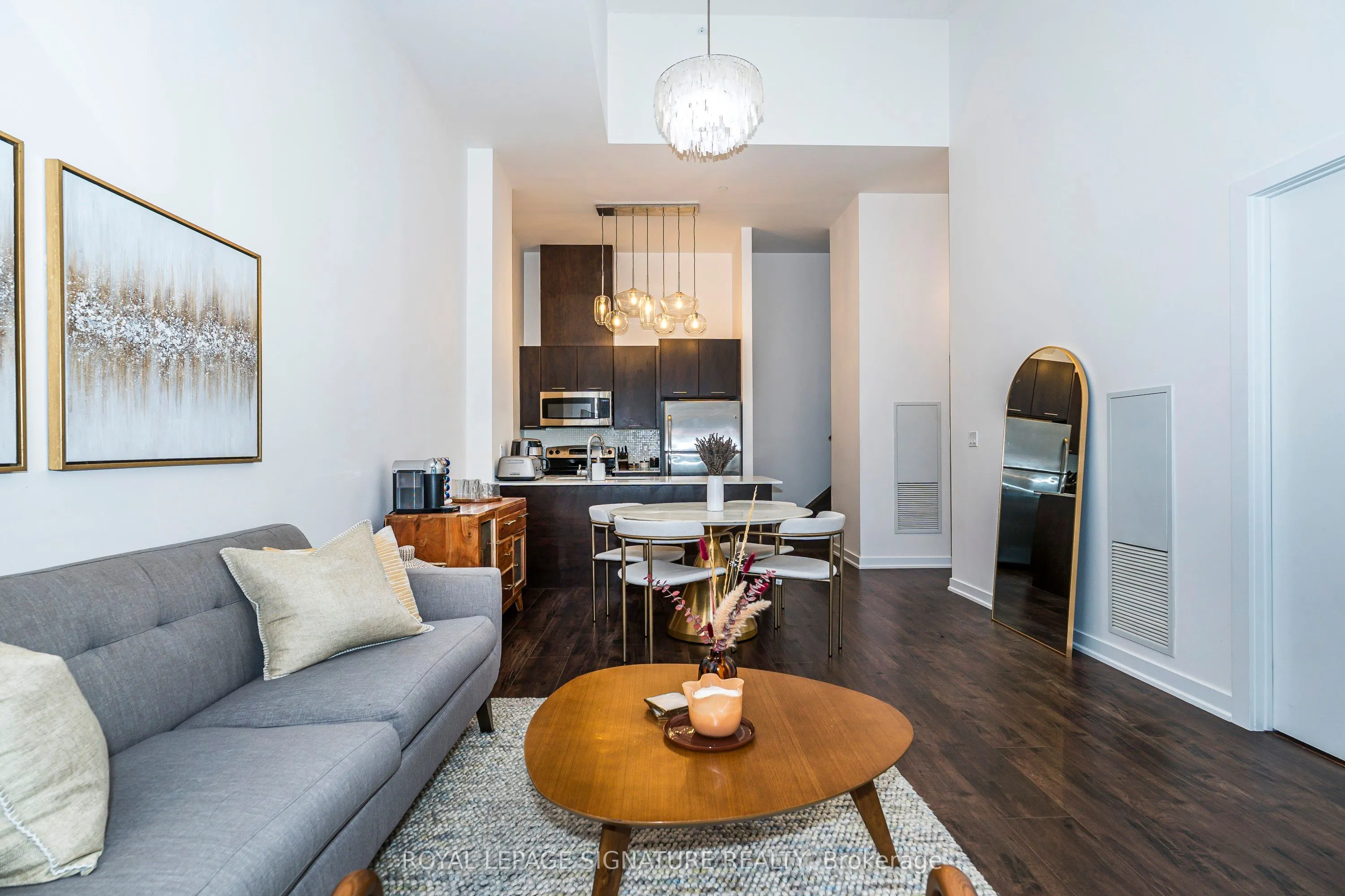 20 Bruyeres Mews, #TH05
