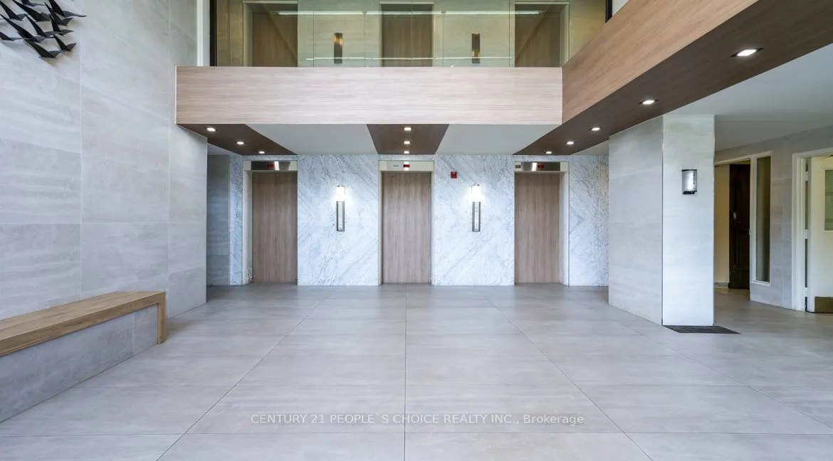 2960 Don Mills Road, #305