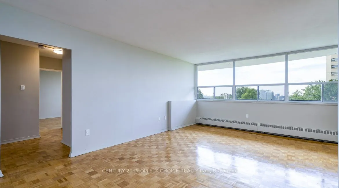 2960 Don Mills Road, #305