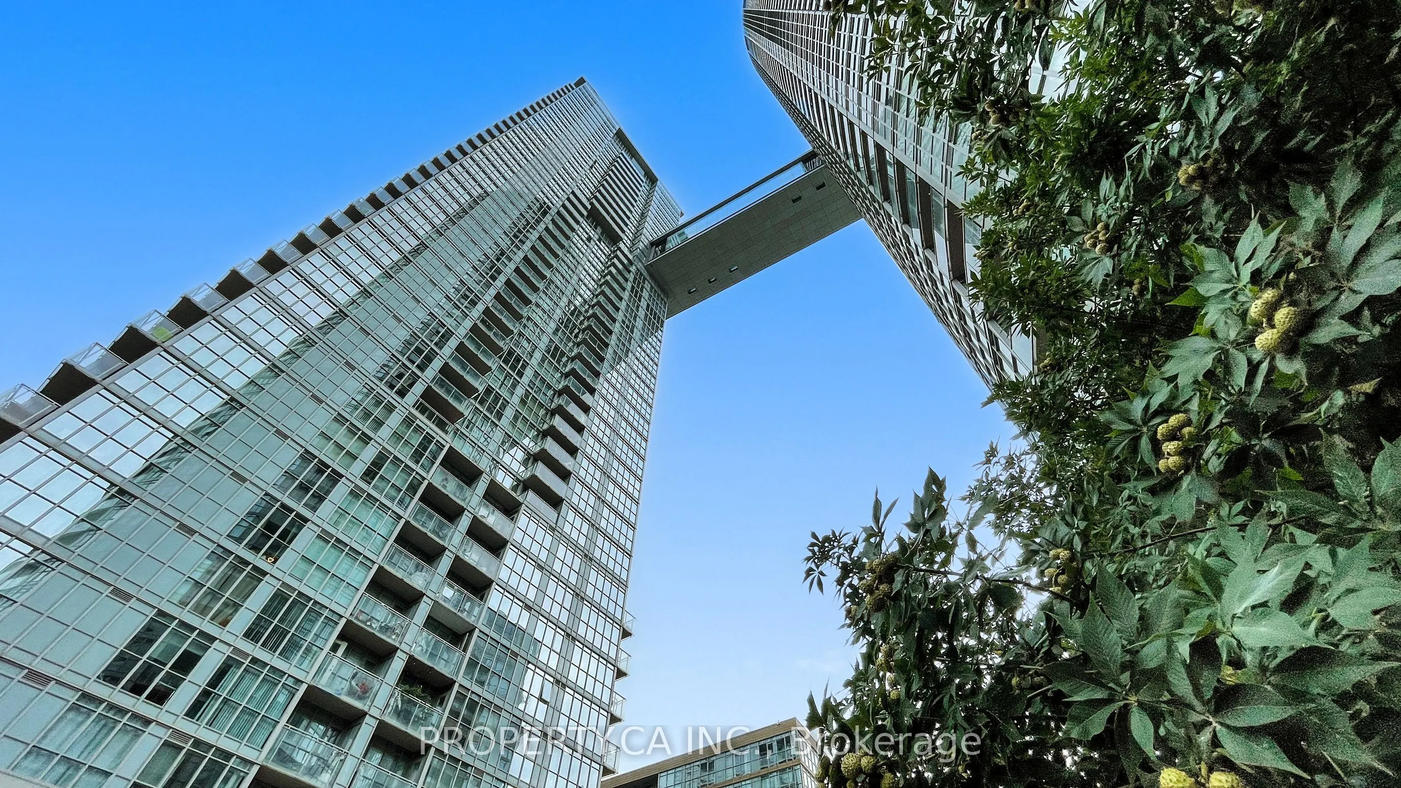 15 Iceboat Terrace, #2816