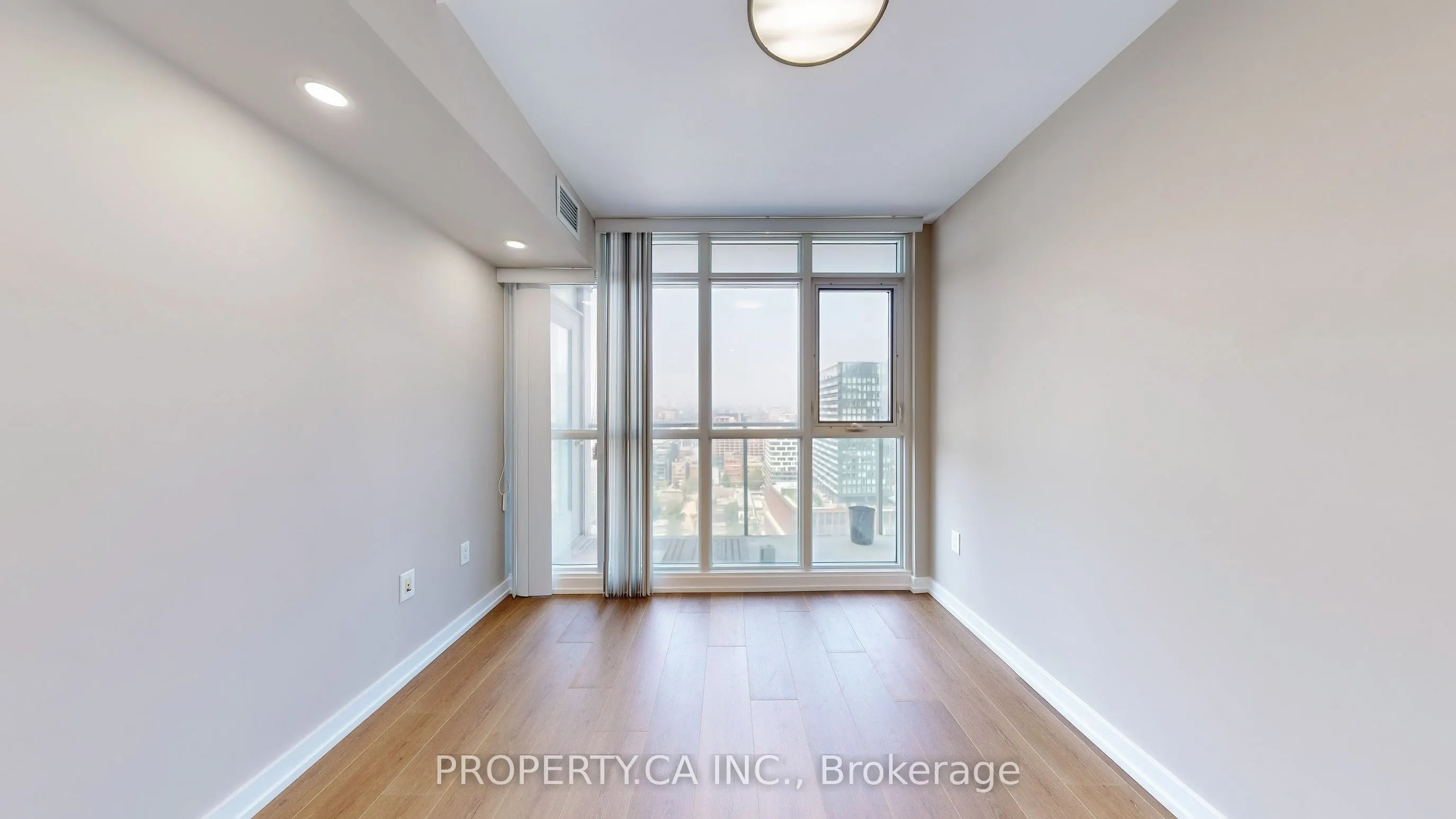15 Iceboat Terrace, #2816