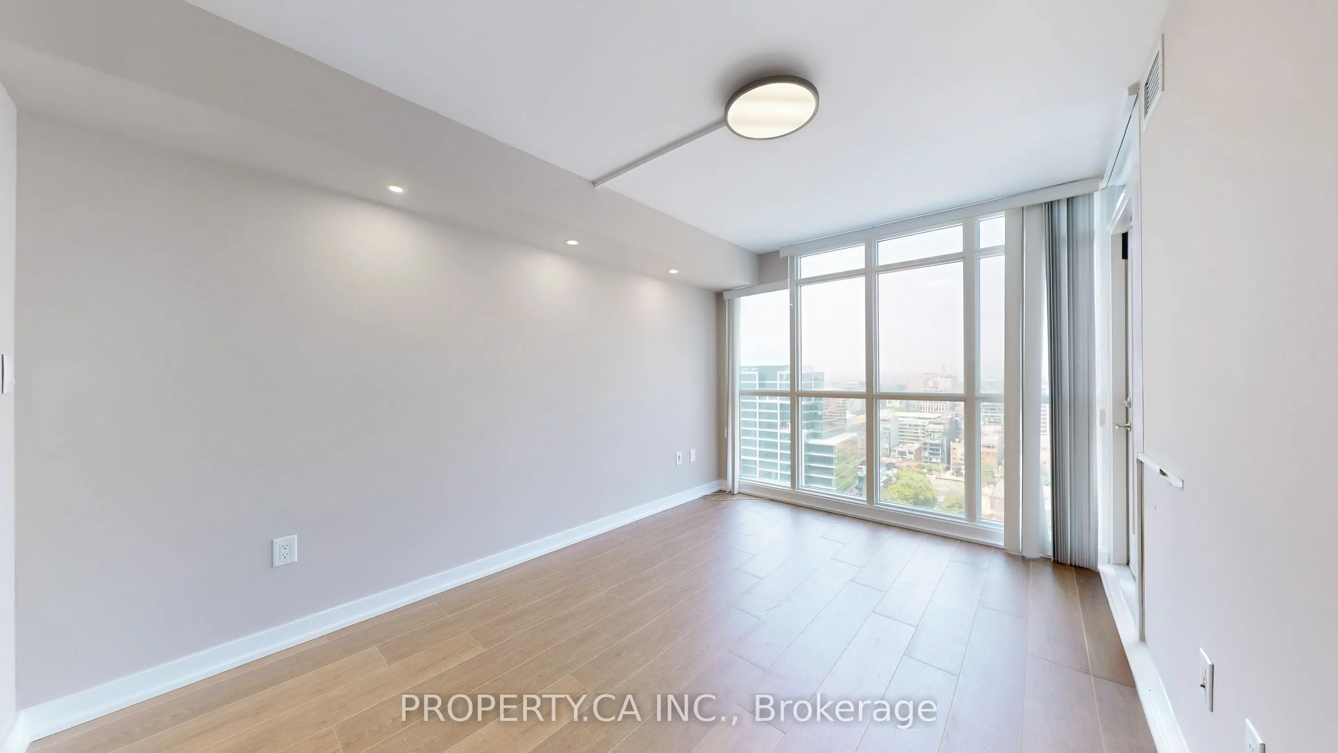 15 Iceboat Terrace, #2816