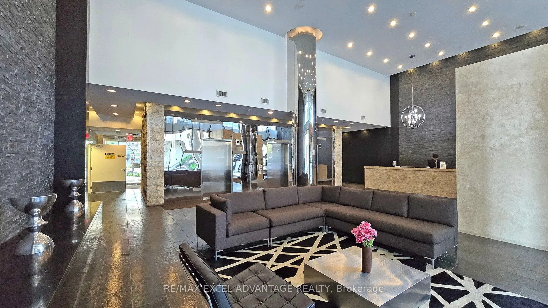 55 East Liberty Street, #405