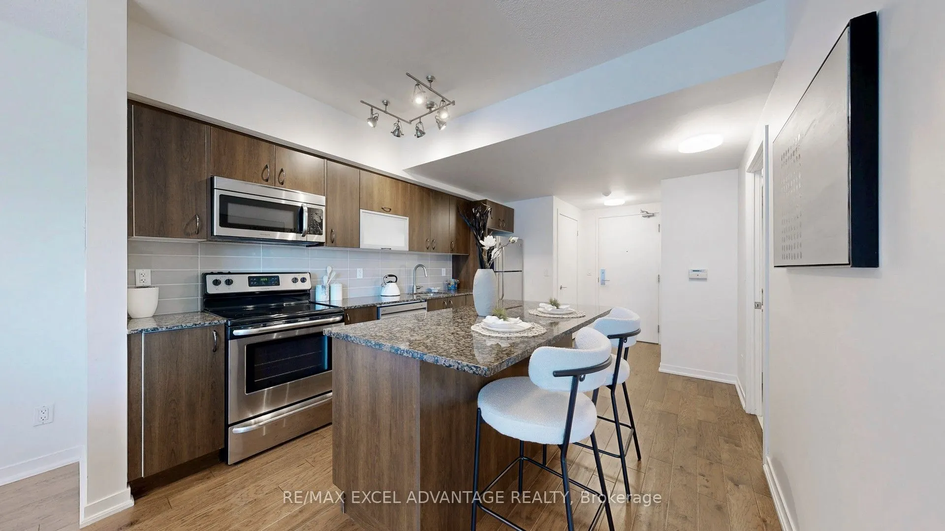55 East Liberty Street, #405