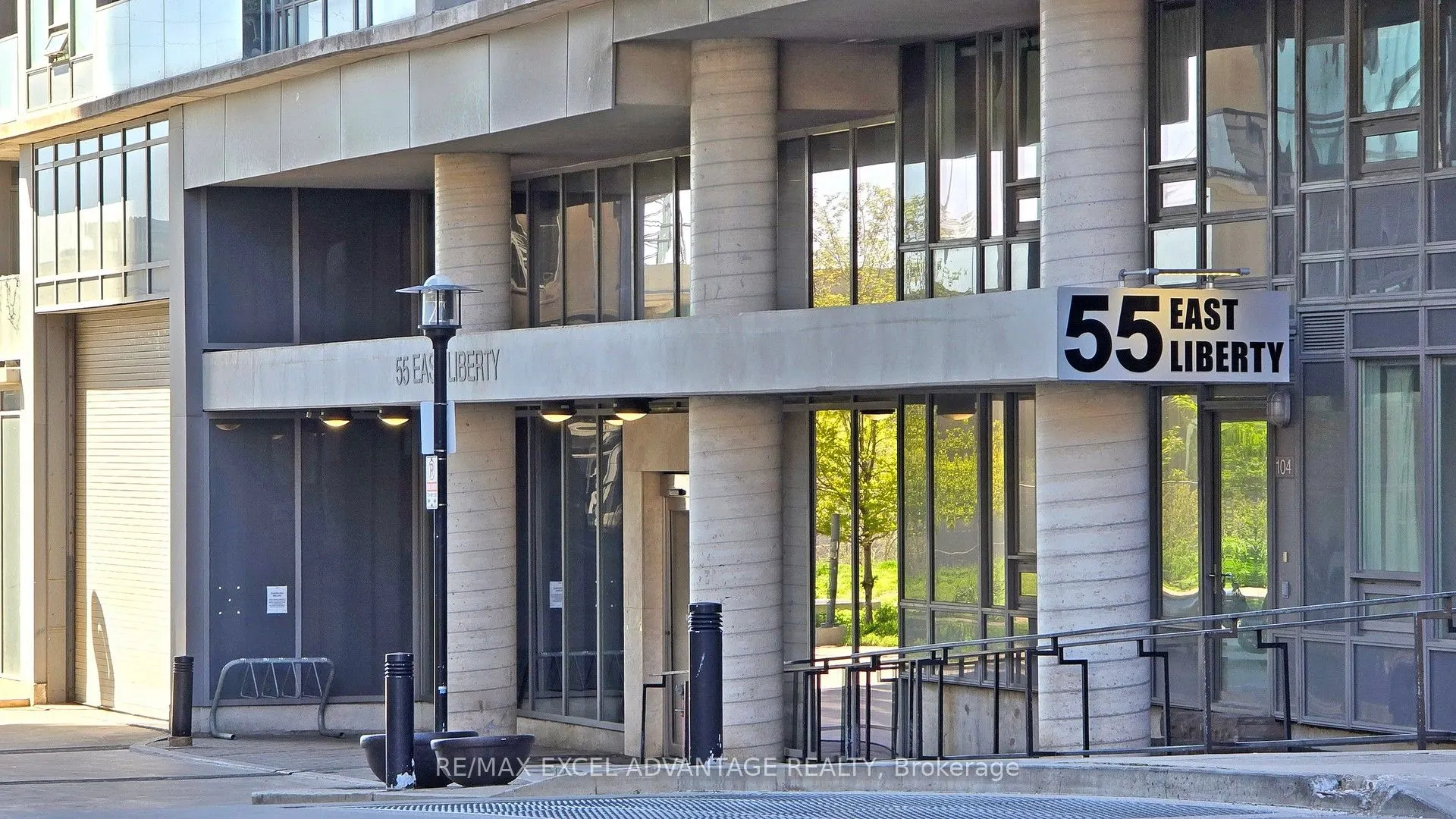 55 East Liberty Street, #405