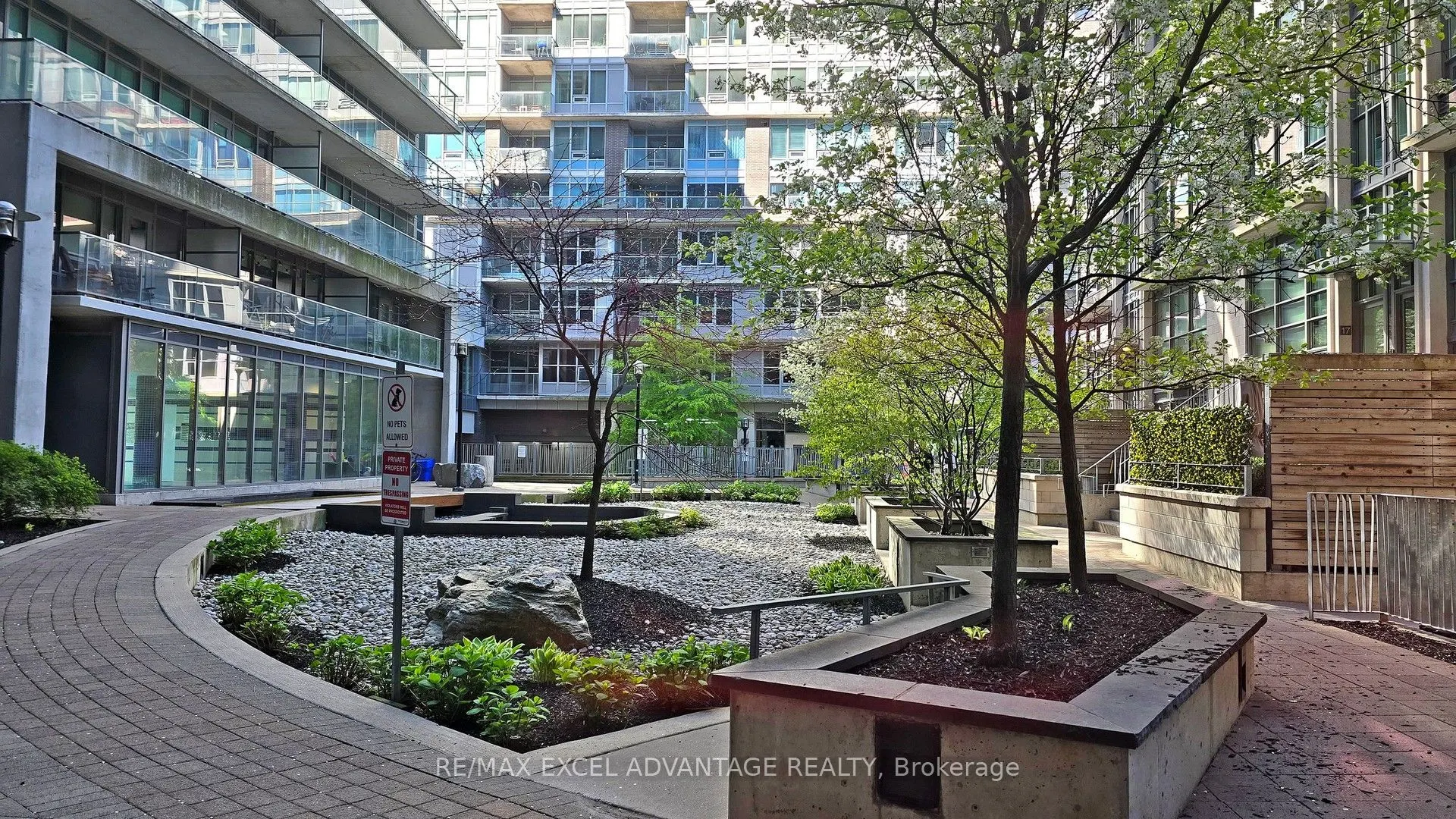 55 East Liberty Street, #405
