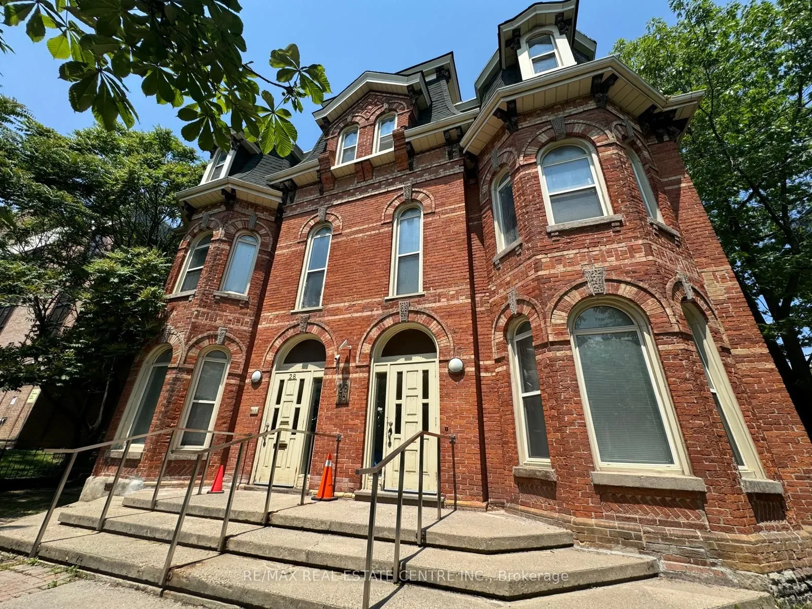 28 Cecil Street