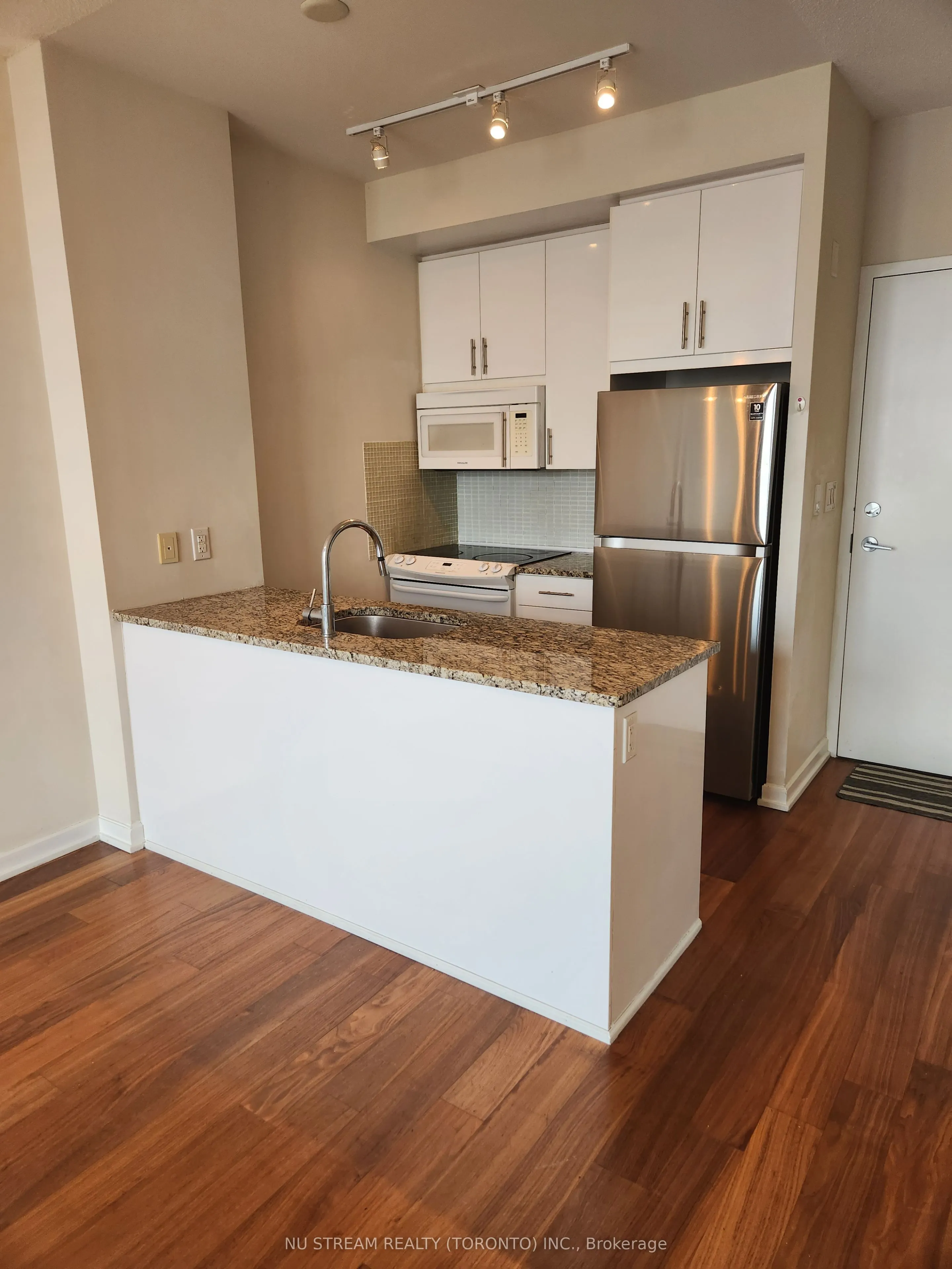 70 Forest Manor Road, #414