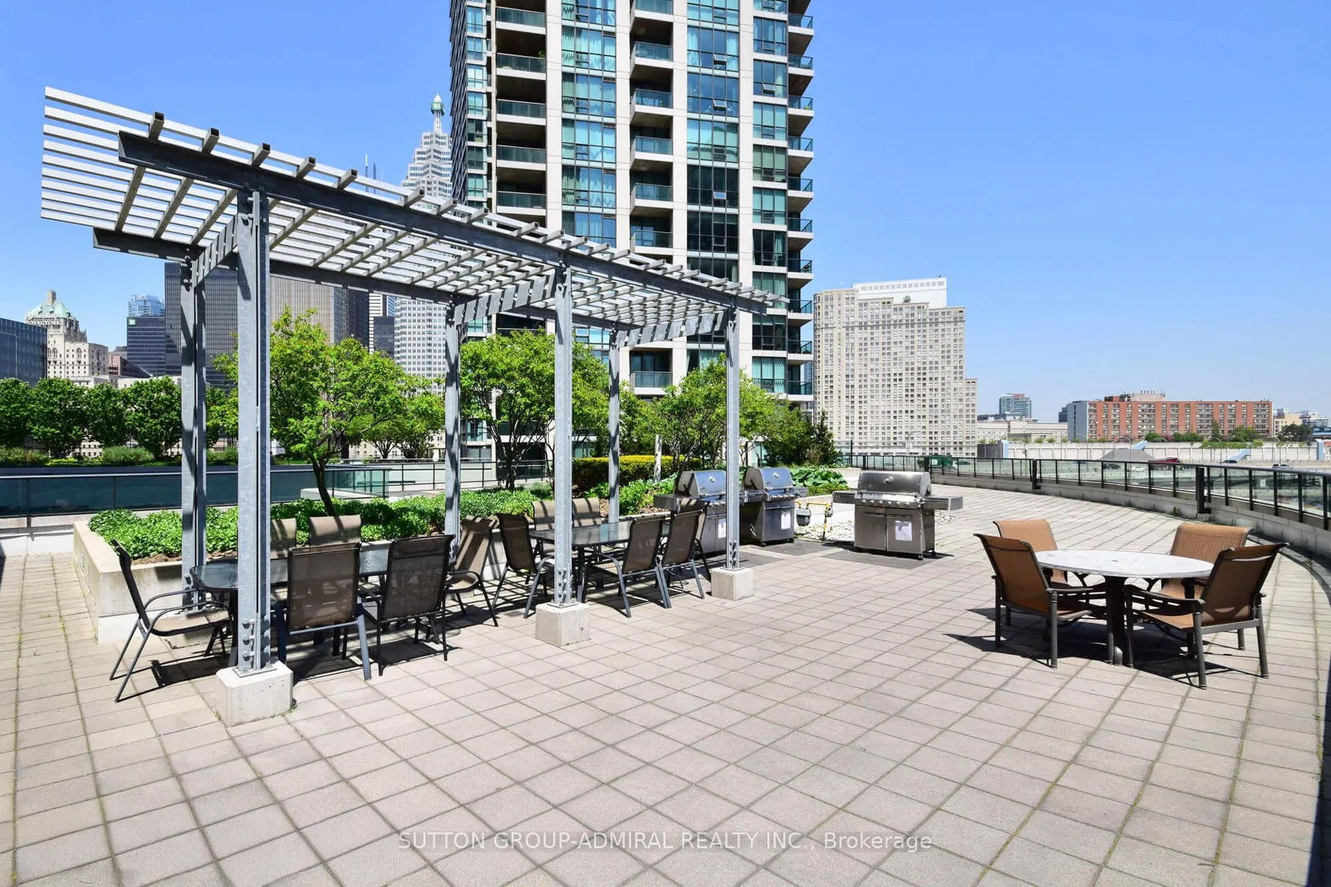33 Bay Street, #1810