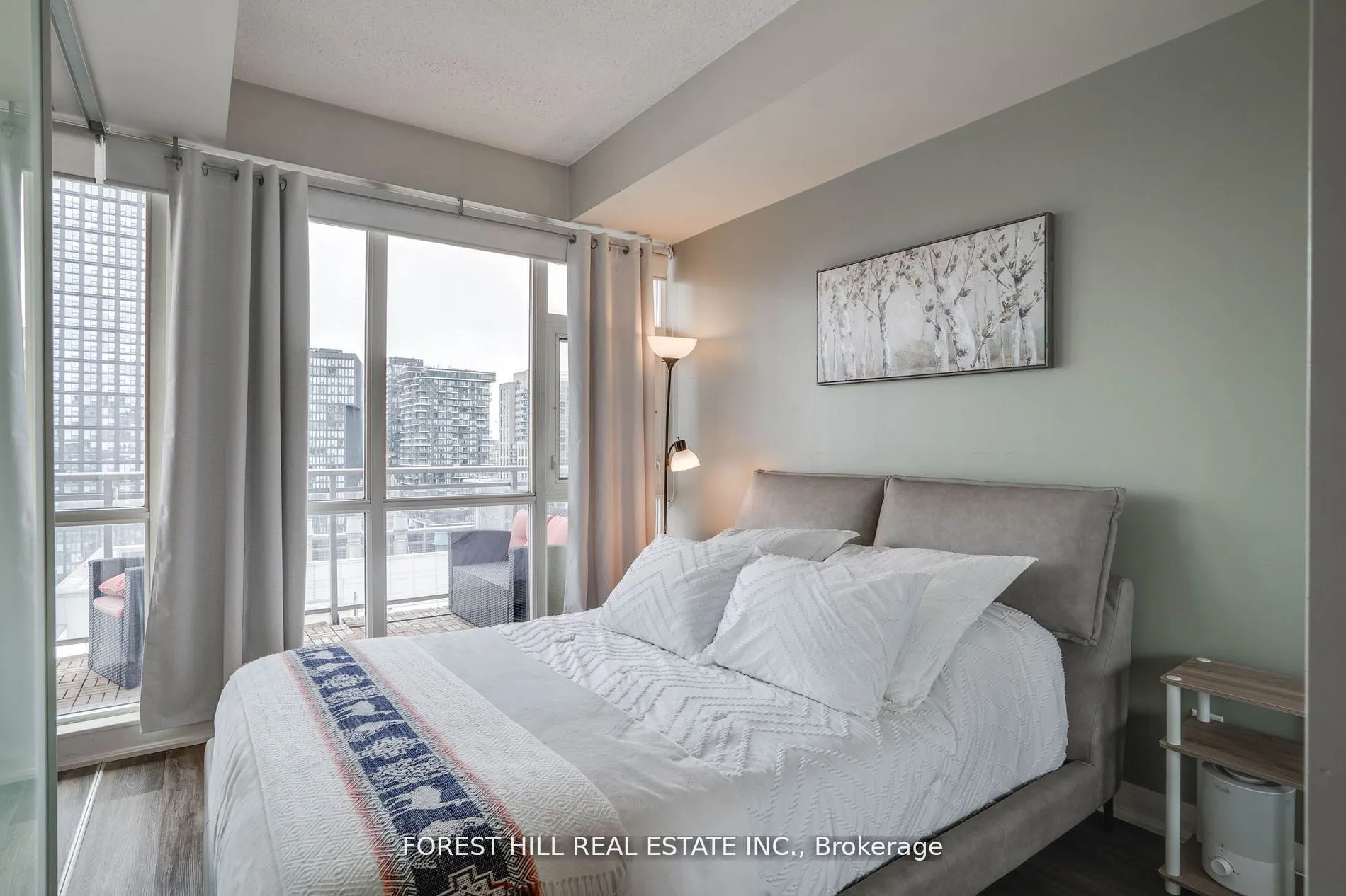 220 Victoria Street, #1803