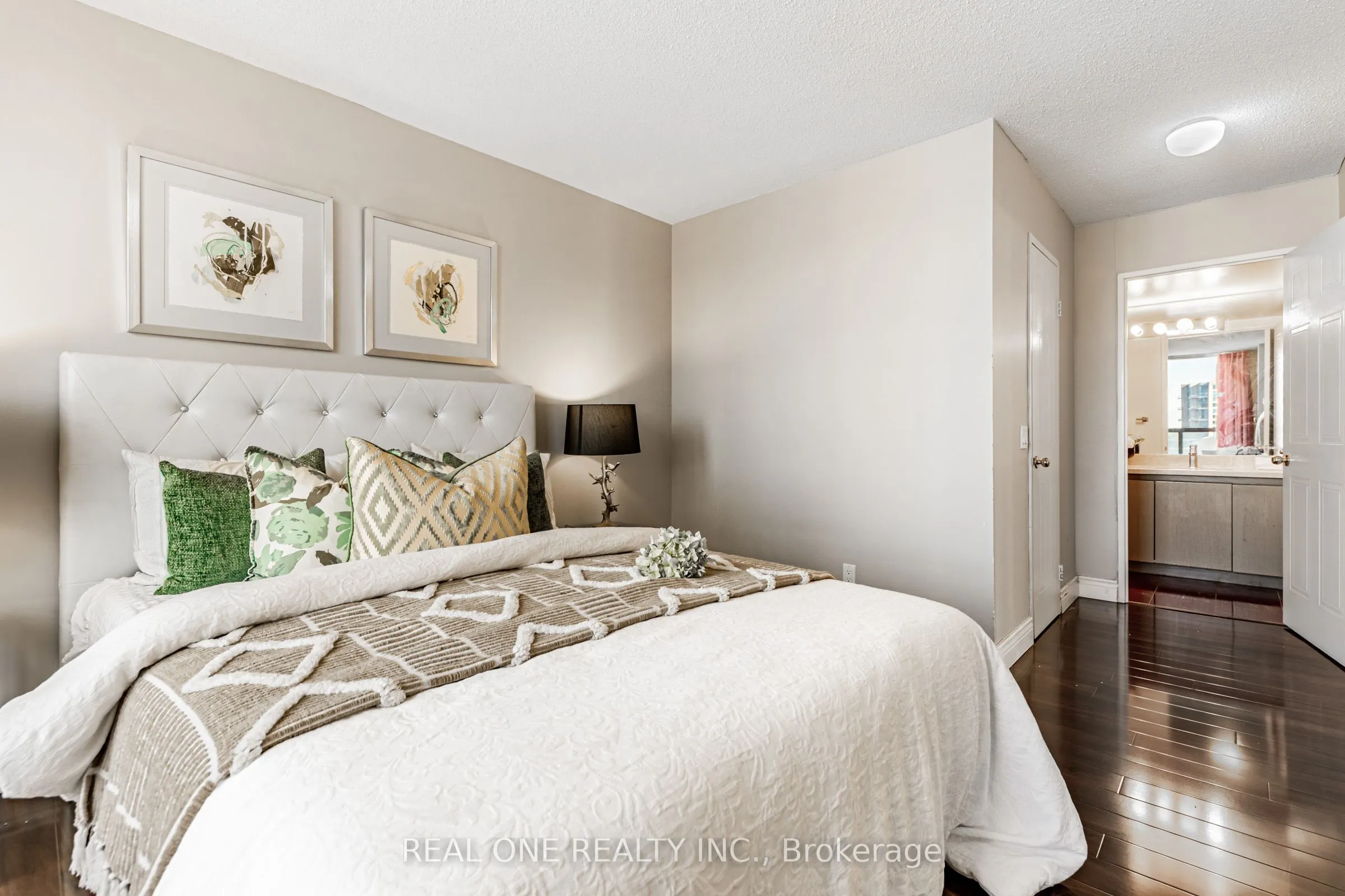 238 Doris Avenue, #1503