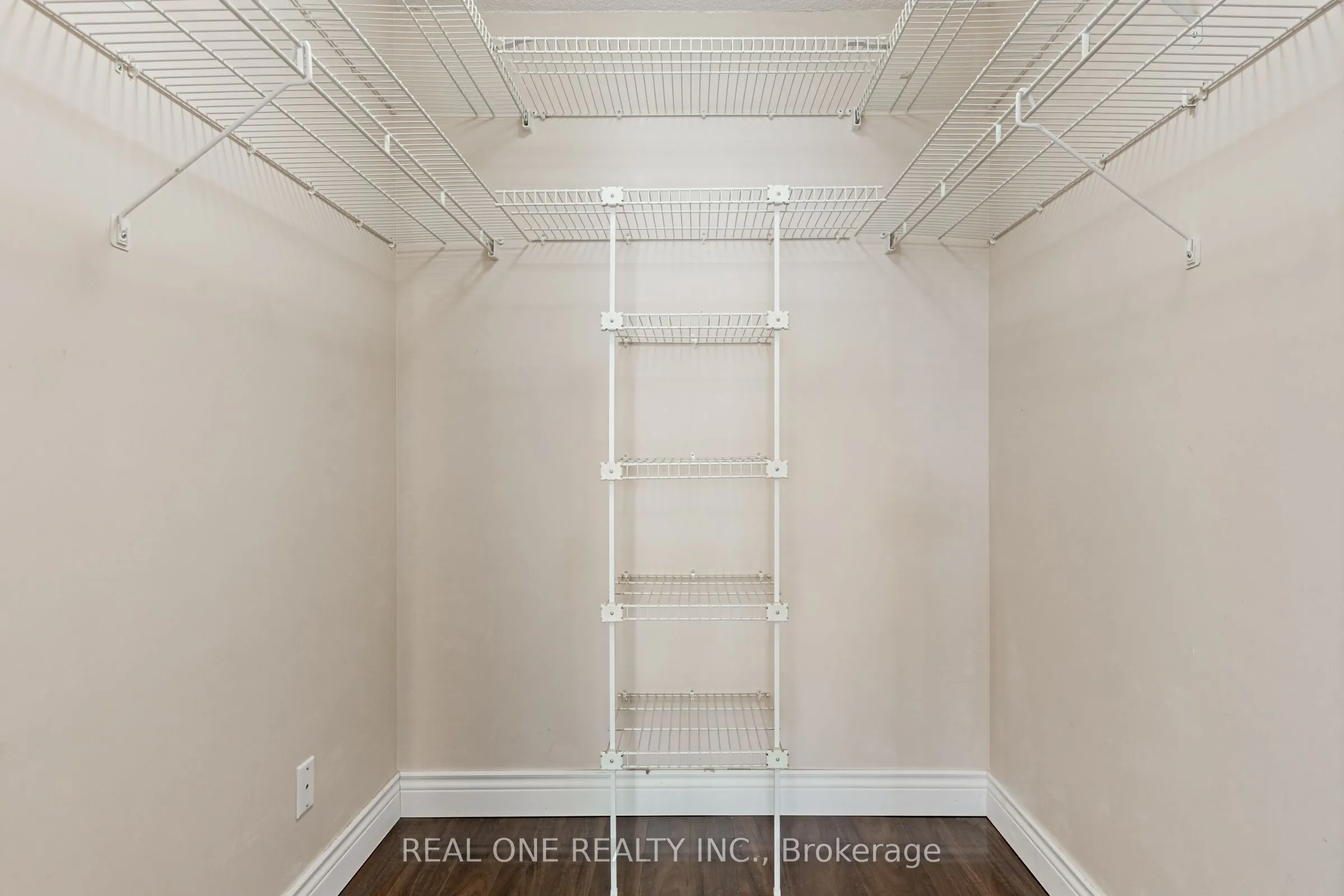 238 Doris Avenue, #1503