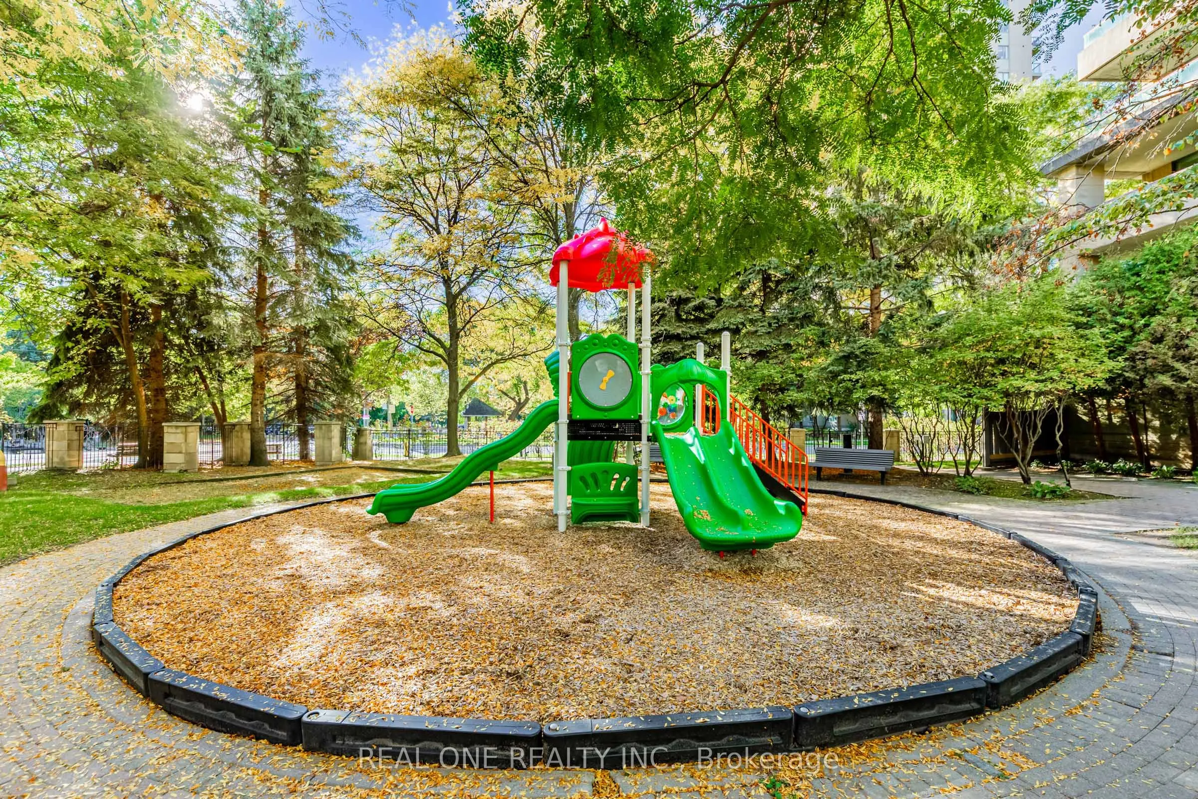 238 Doris Avenue, #1503
