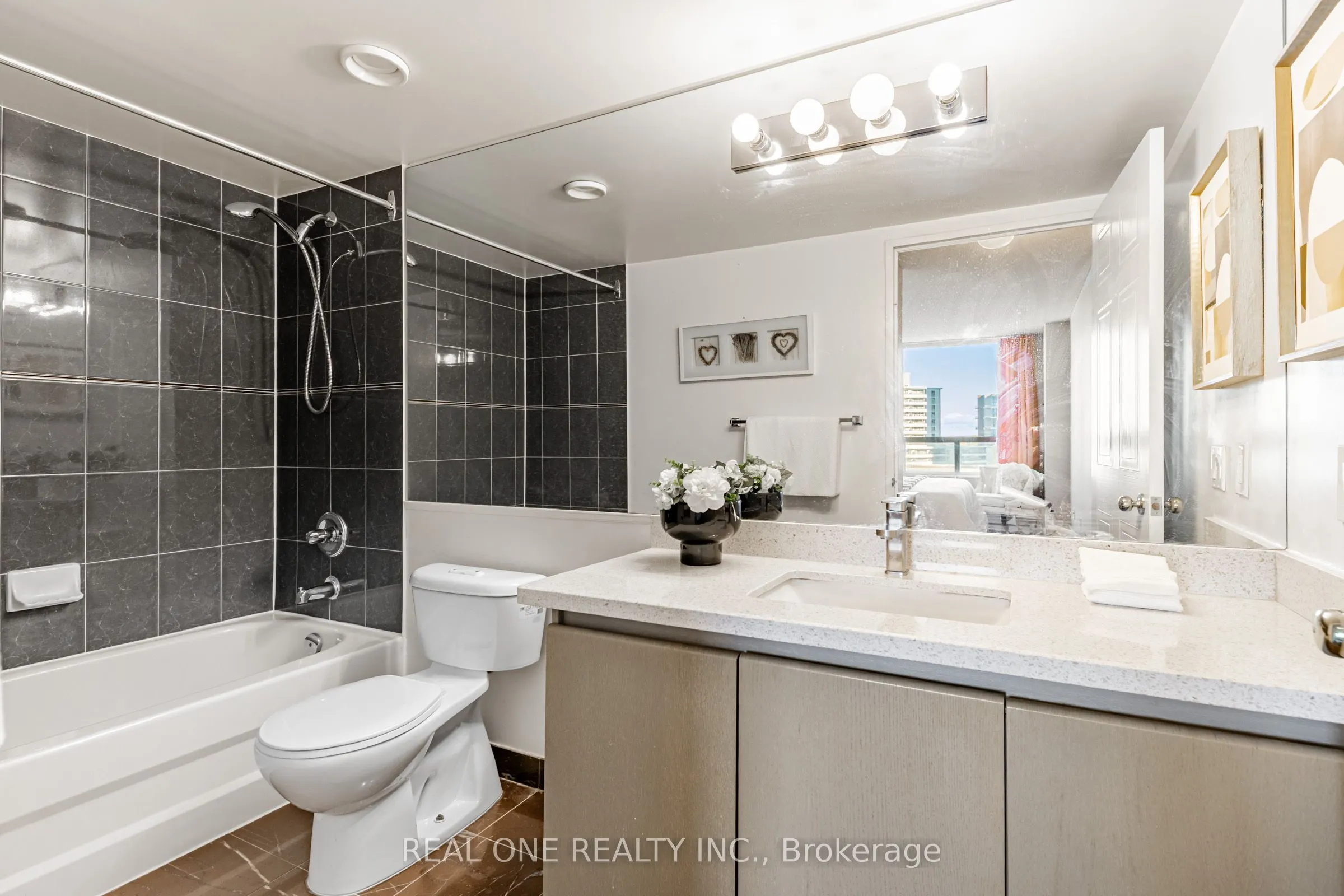 238 Doris Avenue, #1503