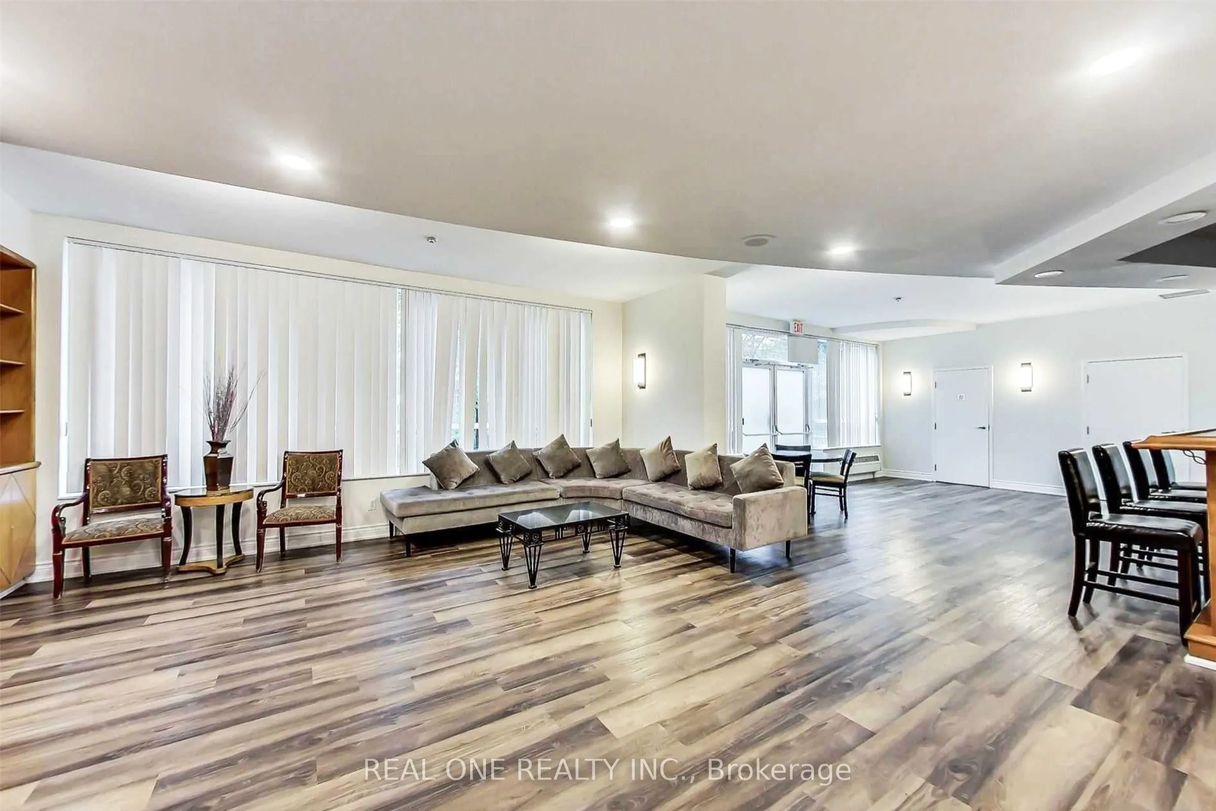 238 Doris Avenue, #1503