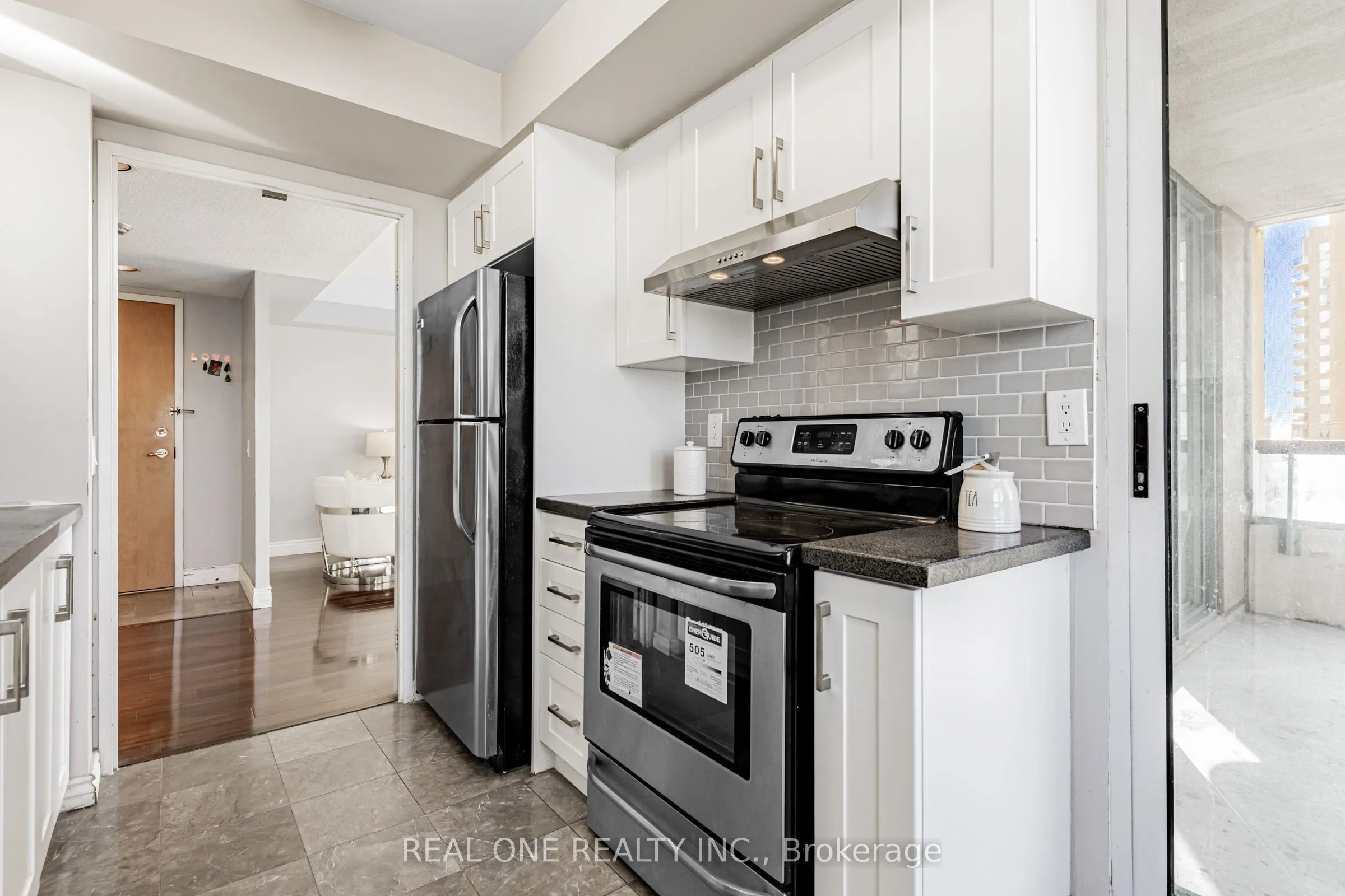 238 Doris Avenue, #1503