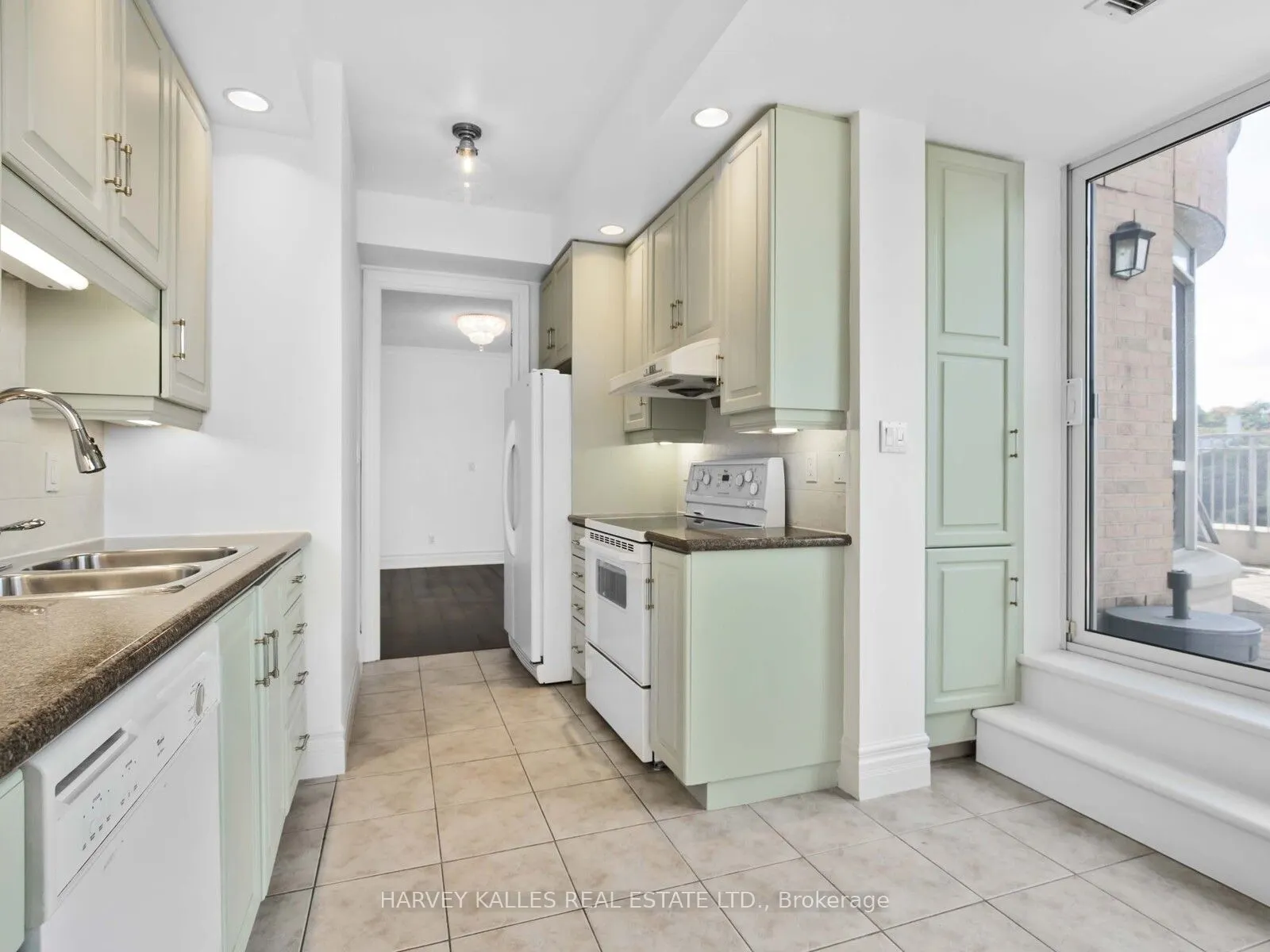 10 Old York Mills Road, #706
