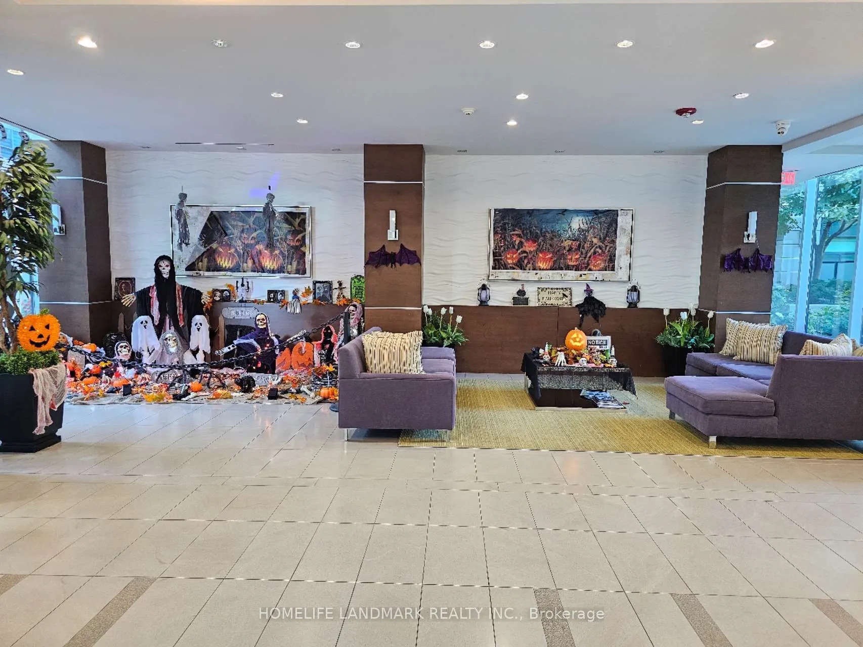 525 Wilson Avenue, #527