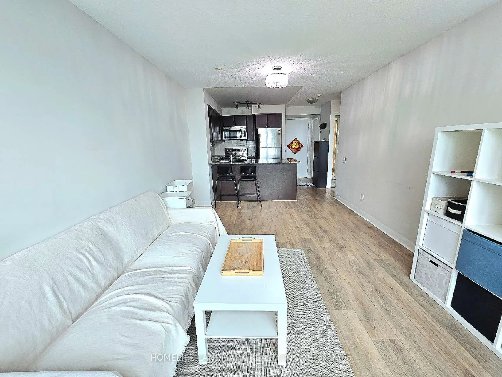 525 Wilson Avenue, #527