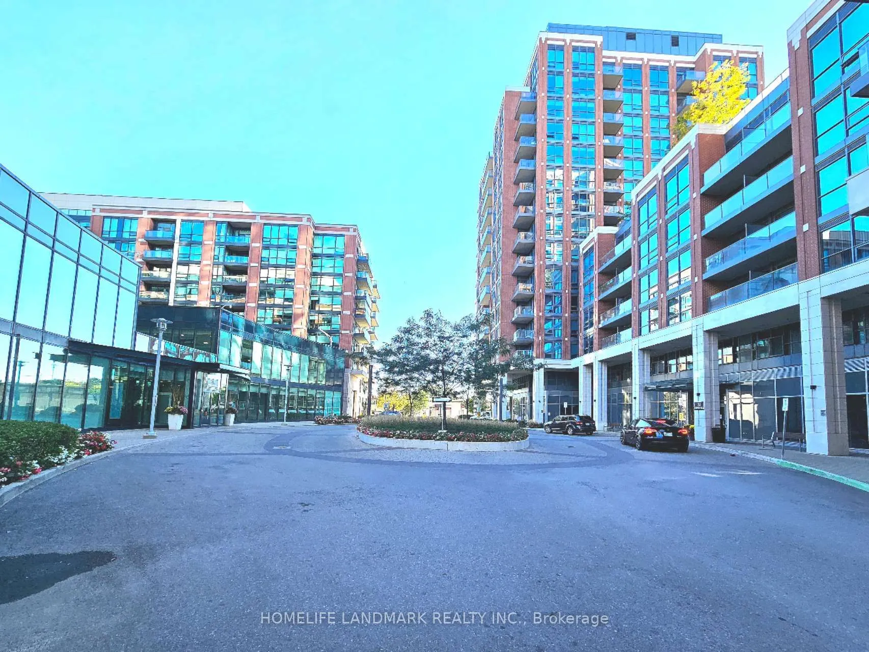 525 Wilson Avenue, #527