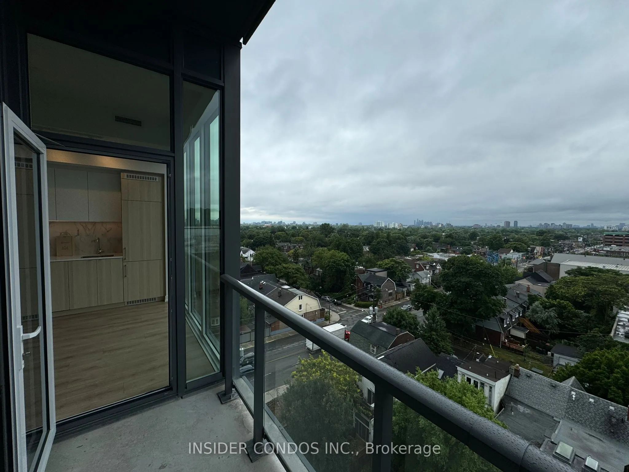 500 Dupont Street, #805