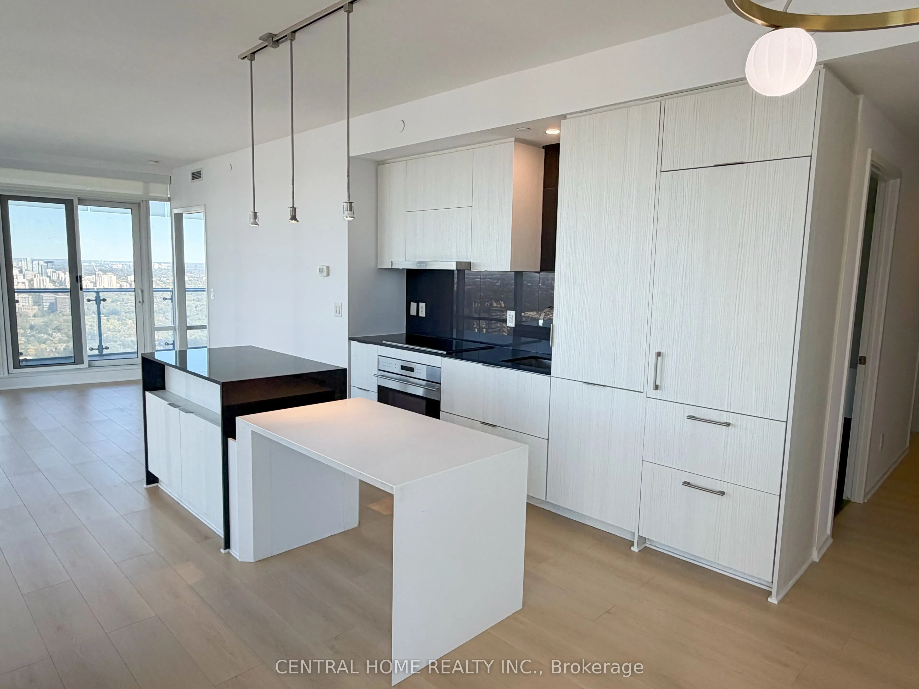 1 Bloor Street E, #5609