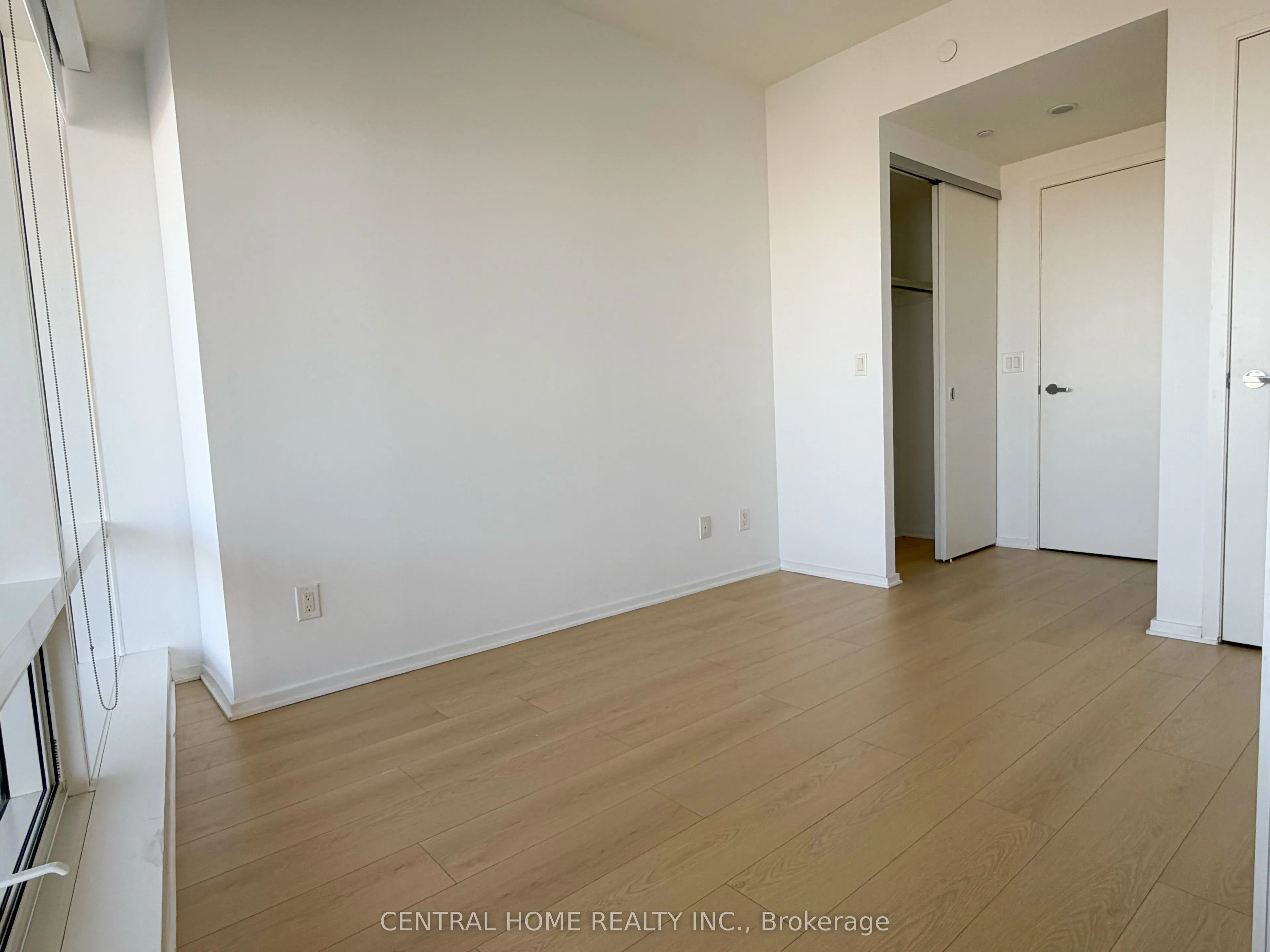 1 Bloor Street E, #5609