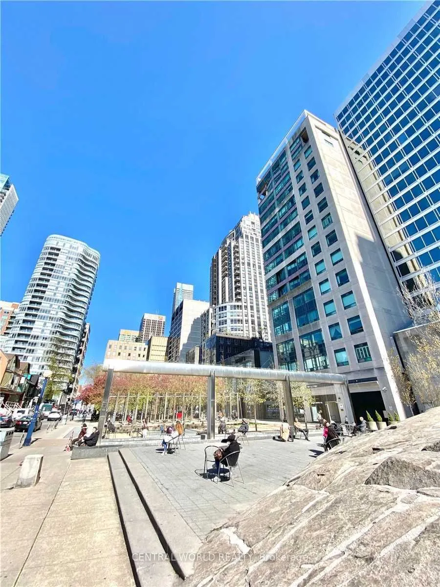 102 BLOOR Street W, #1603