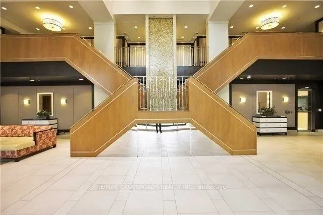100 Harrison  Garden Boulevard