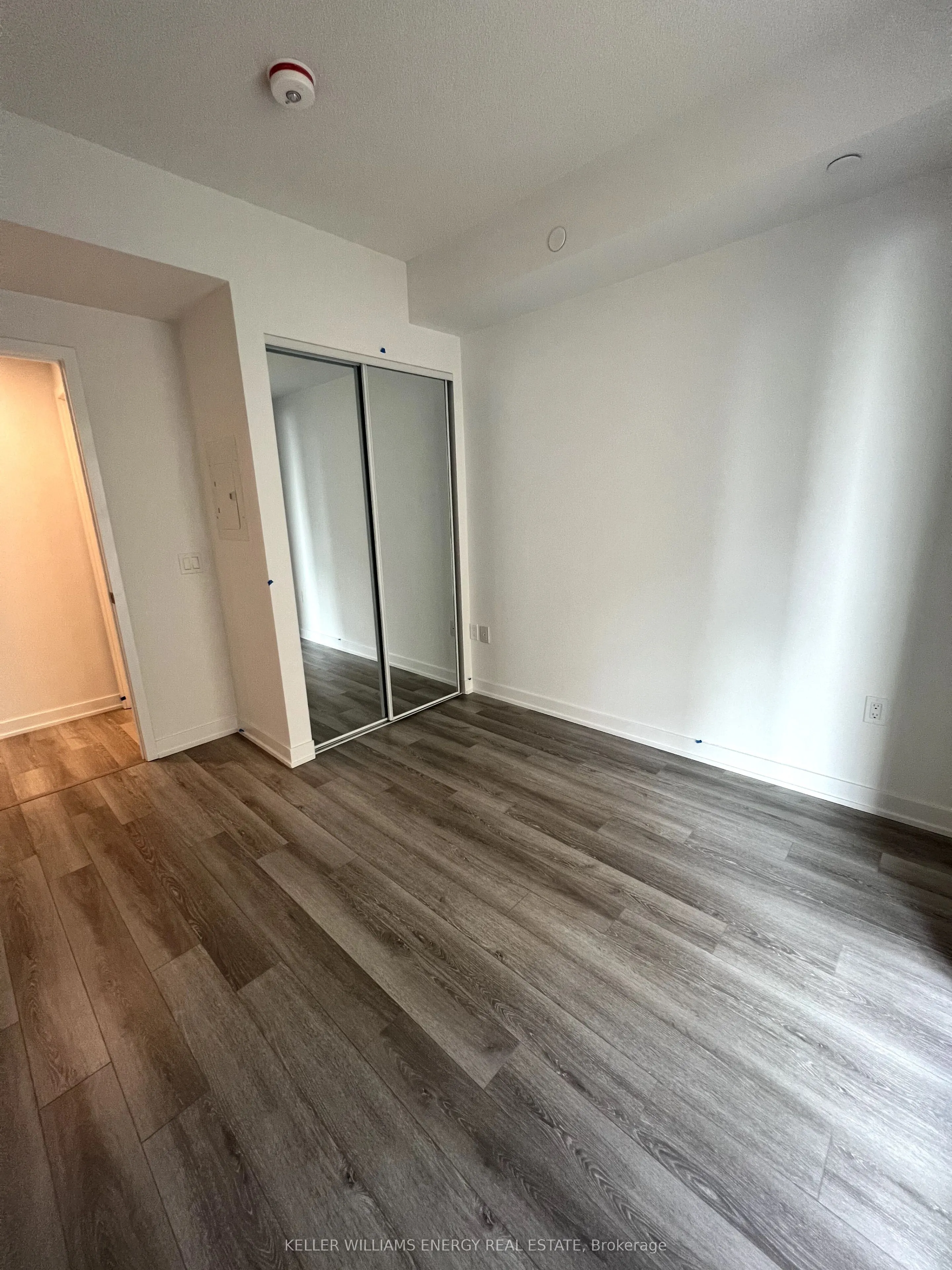 230 Simcoe Street, #1128