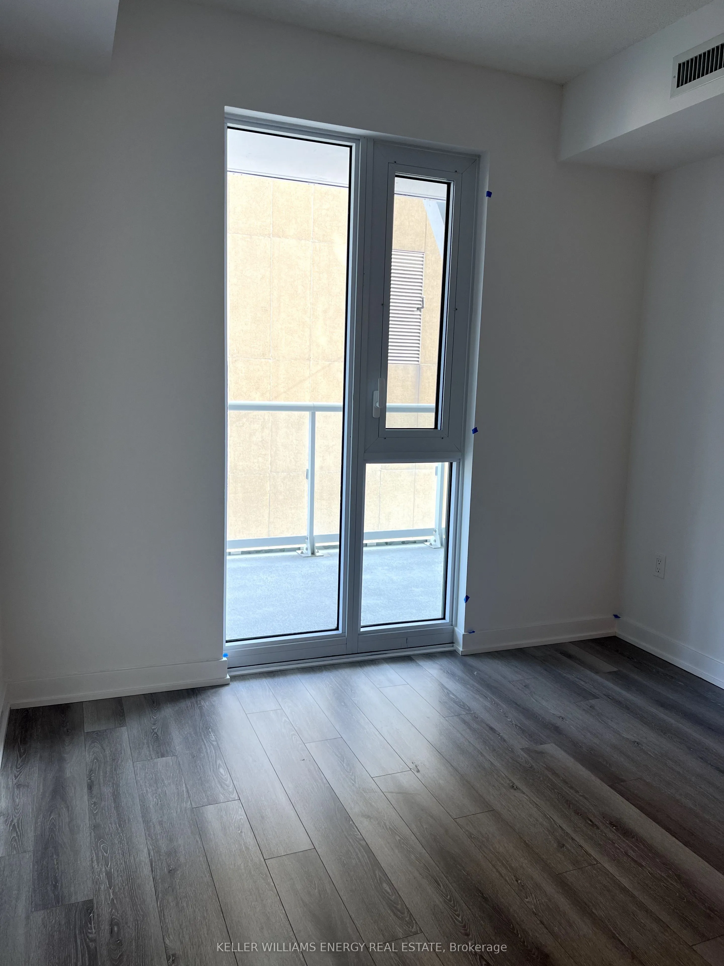 230 Simcoe Street, #1128