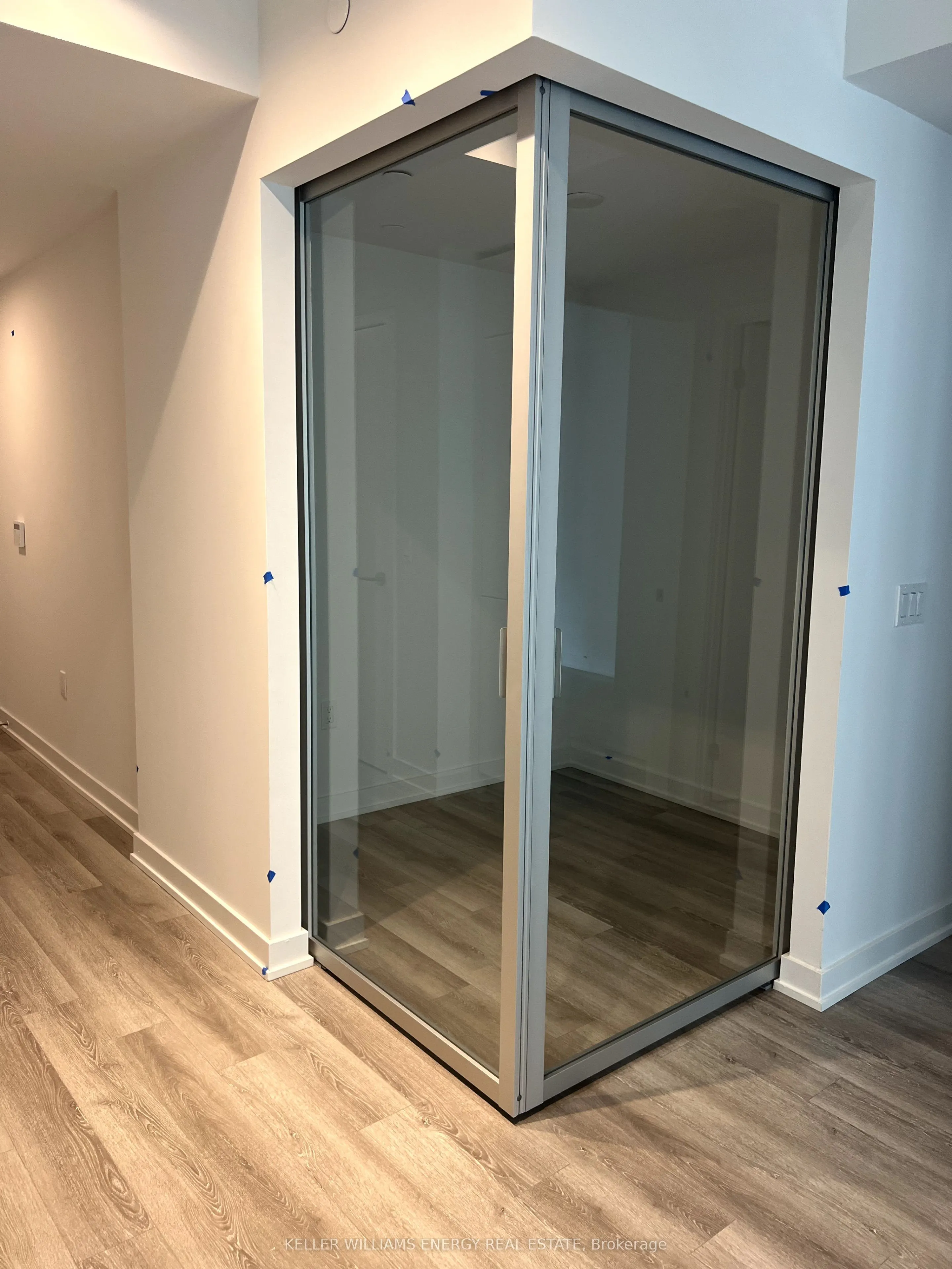 230 Simcoe Street, #1128