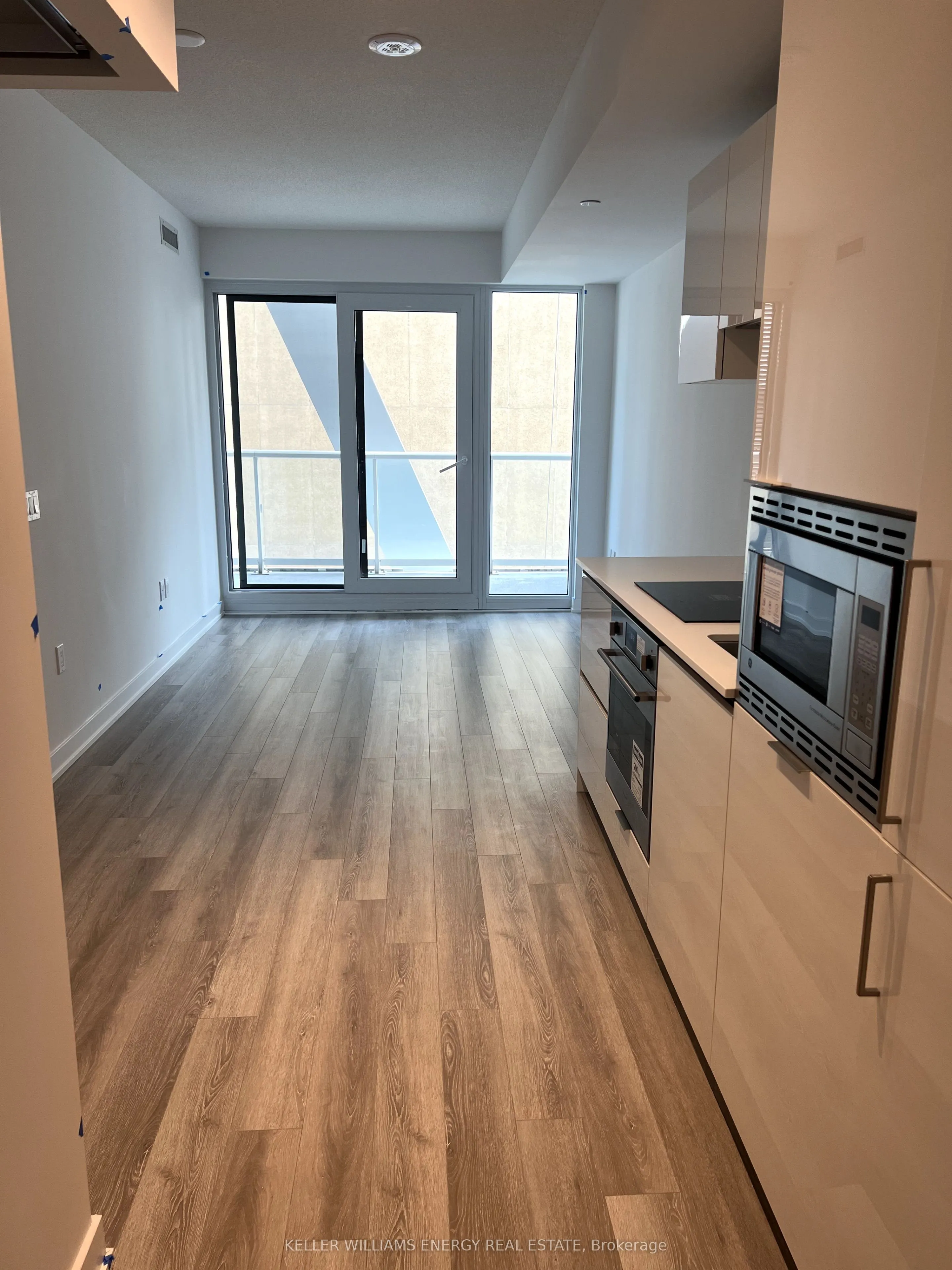 230 Simcoe Street, #1128