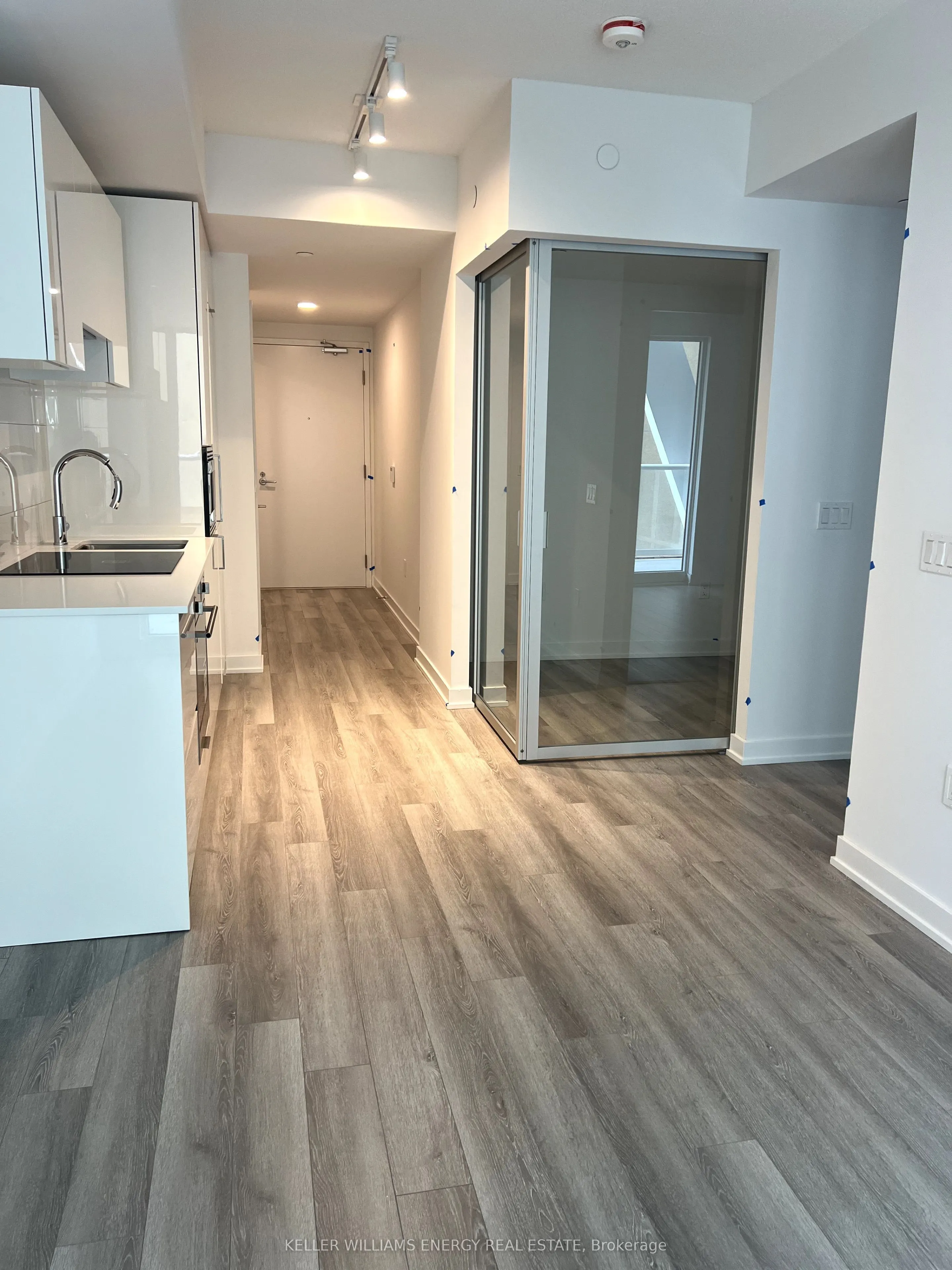 230 Simcoe Street, #1128