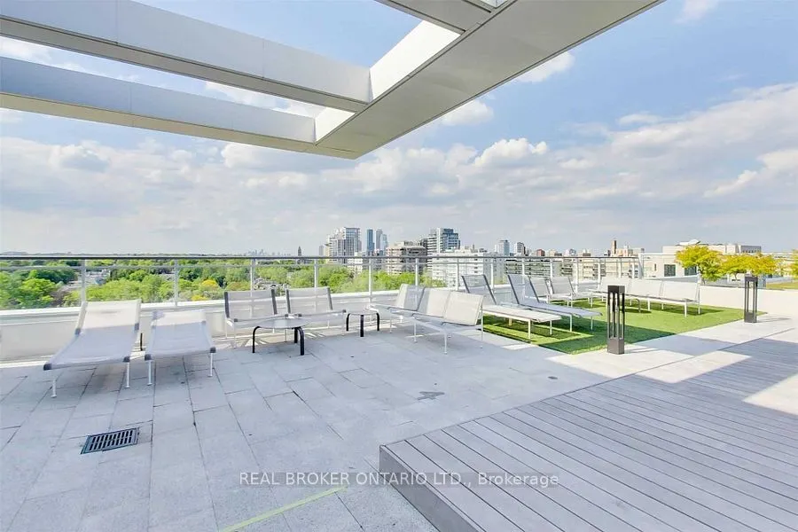 223 St. Clair Avenue W, #603