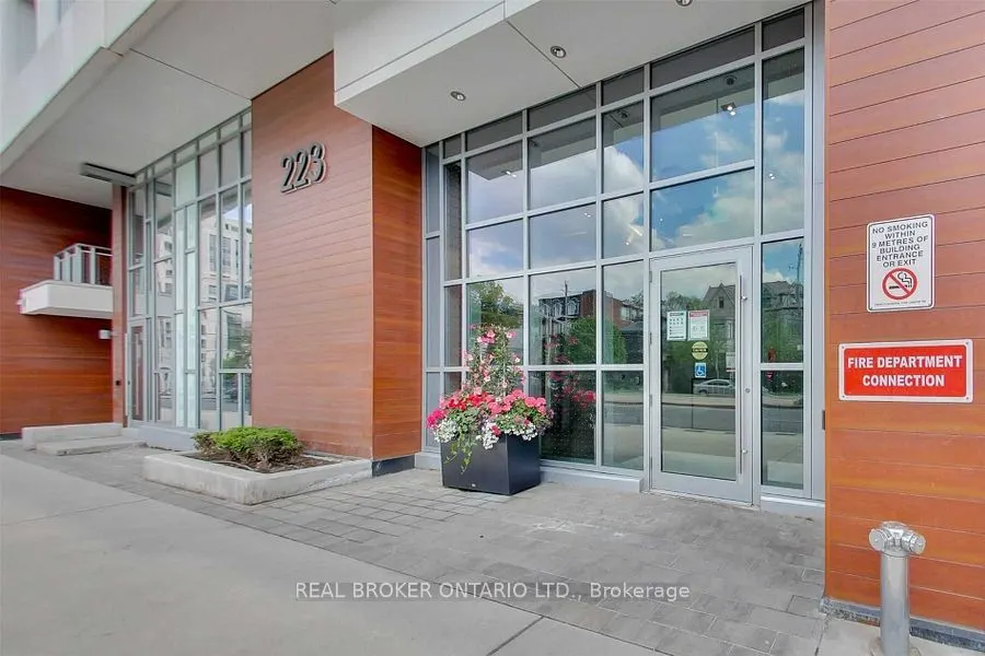 223 St. Clair Avenue W, #603