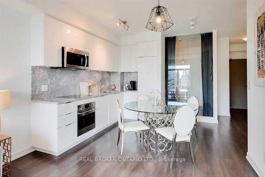 223 St. Clair Avenue W, #603