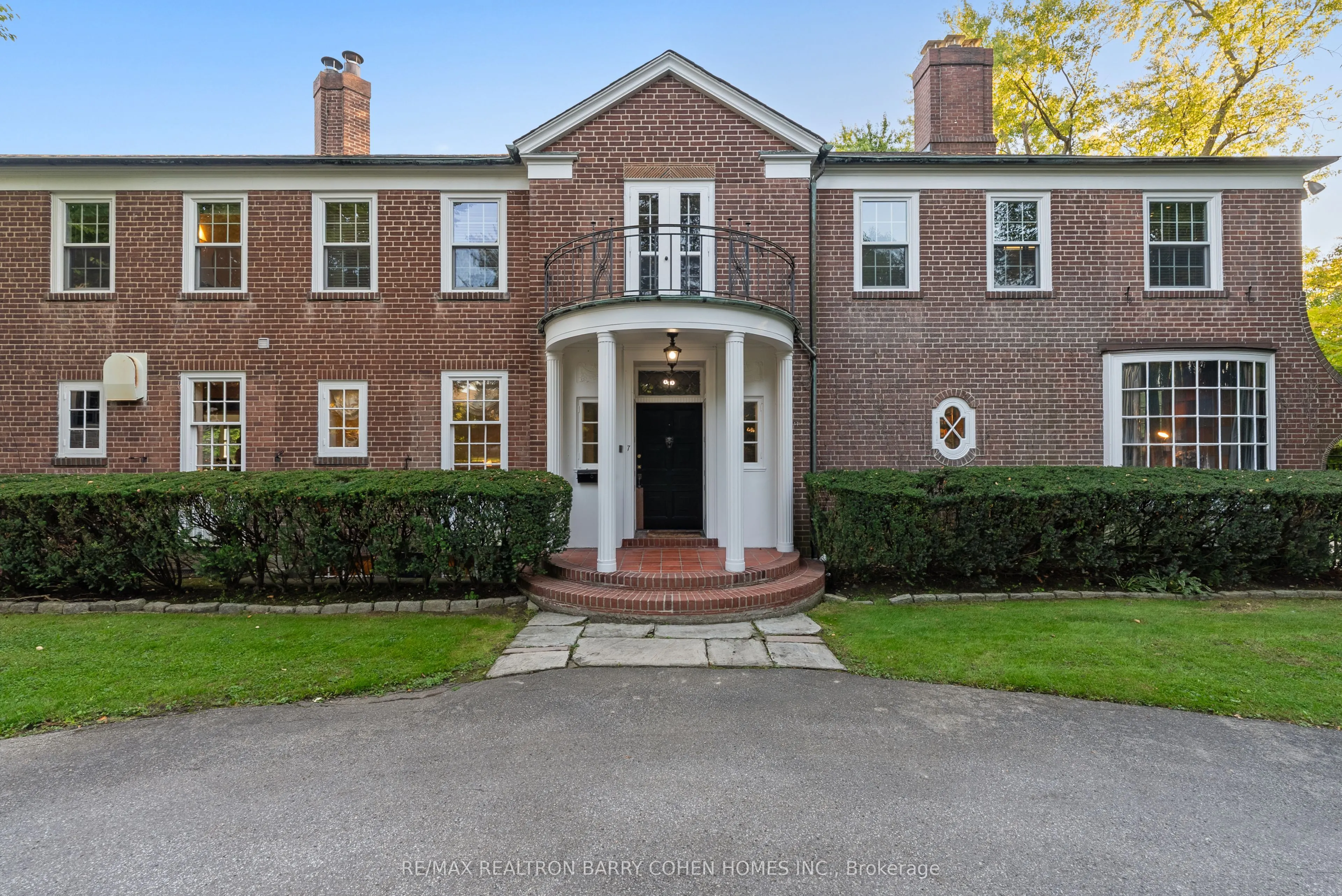 7 Alderbrook Drive