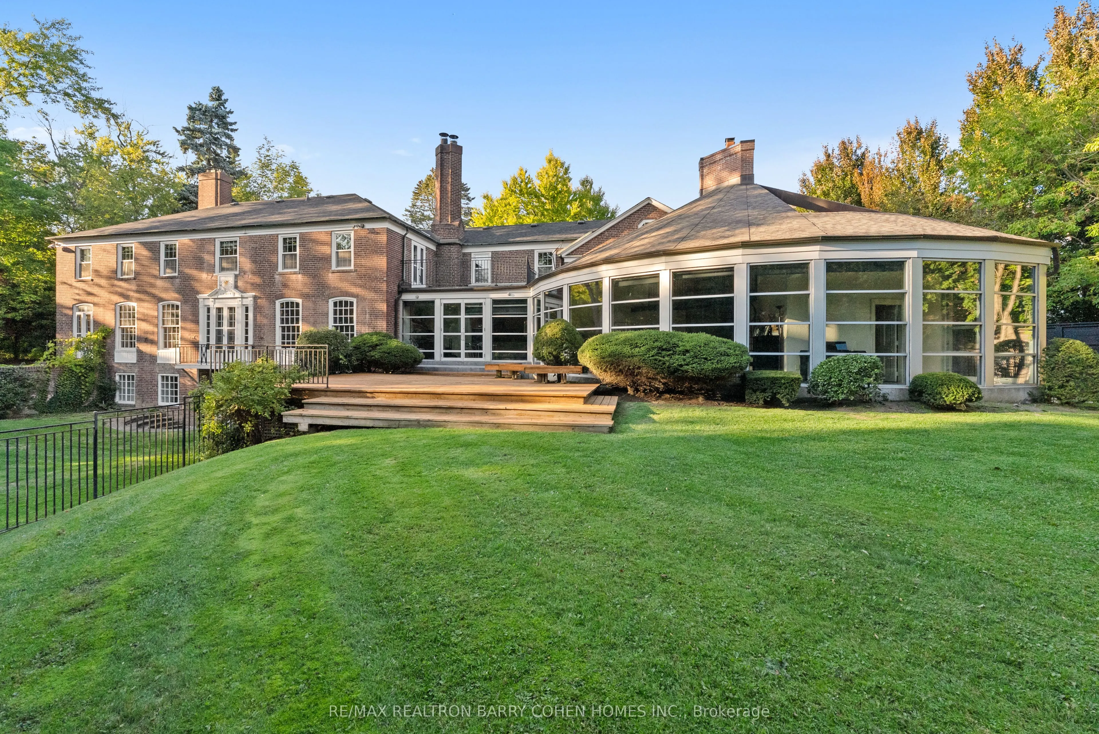7 Alderbrook Drive