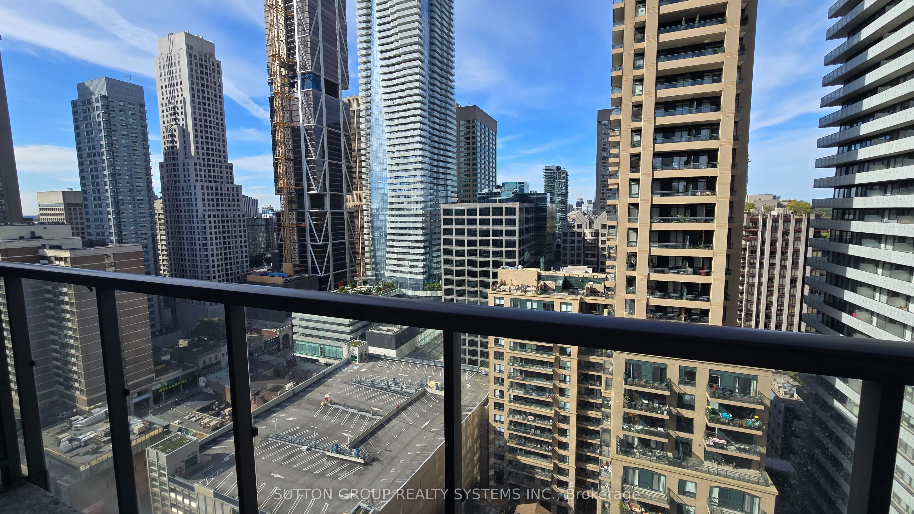 33 Charles Street E