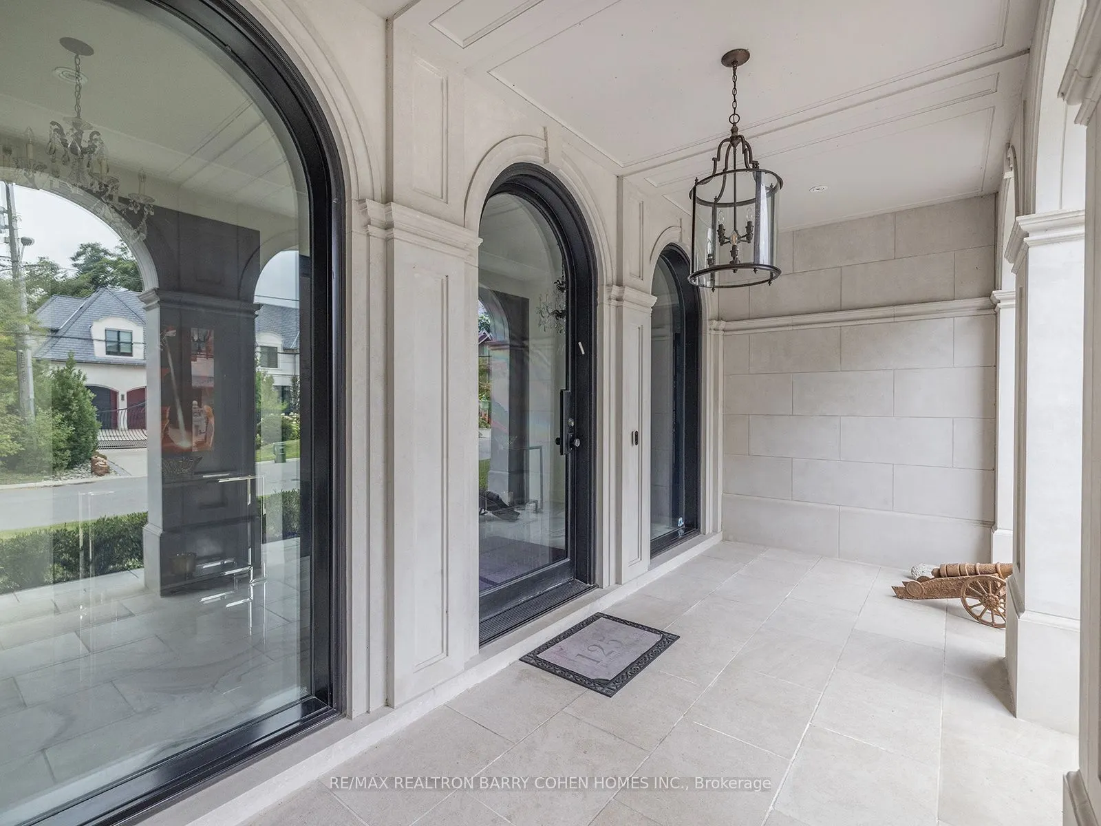 125 Sandringham Drive